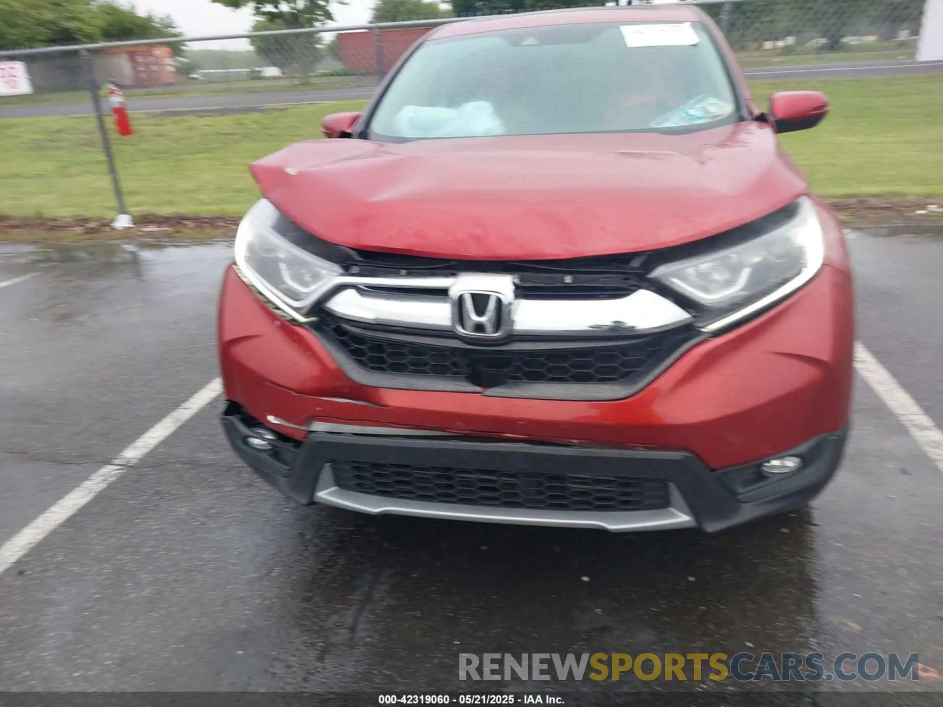6 Photograph of a damaged car 2HKRW2H57KH613336 HONDA CR-V 2019