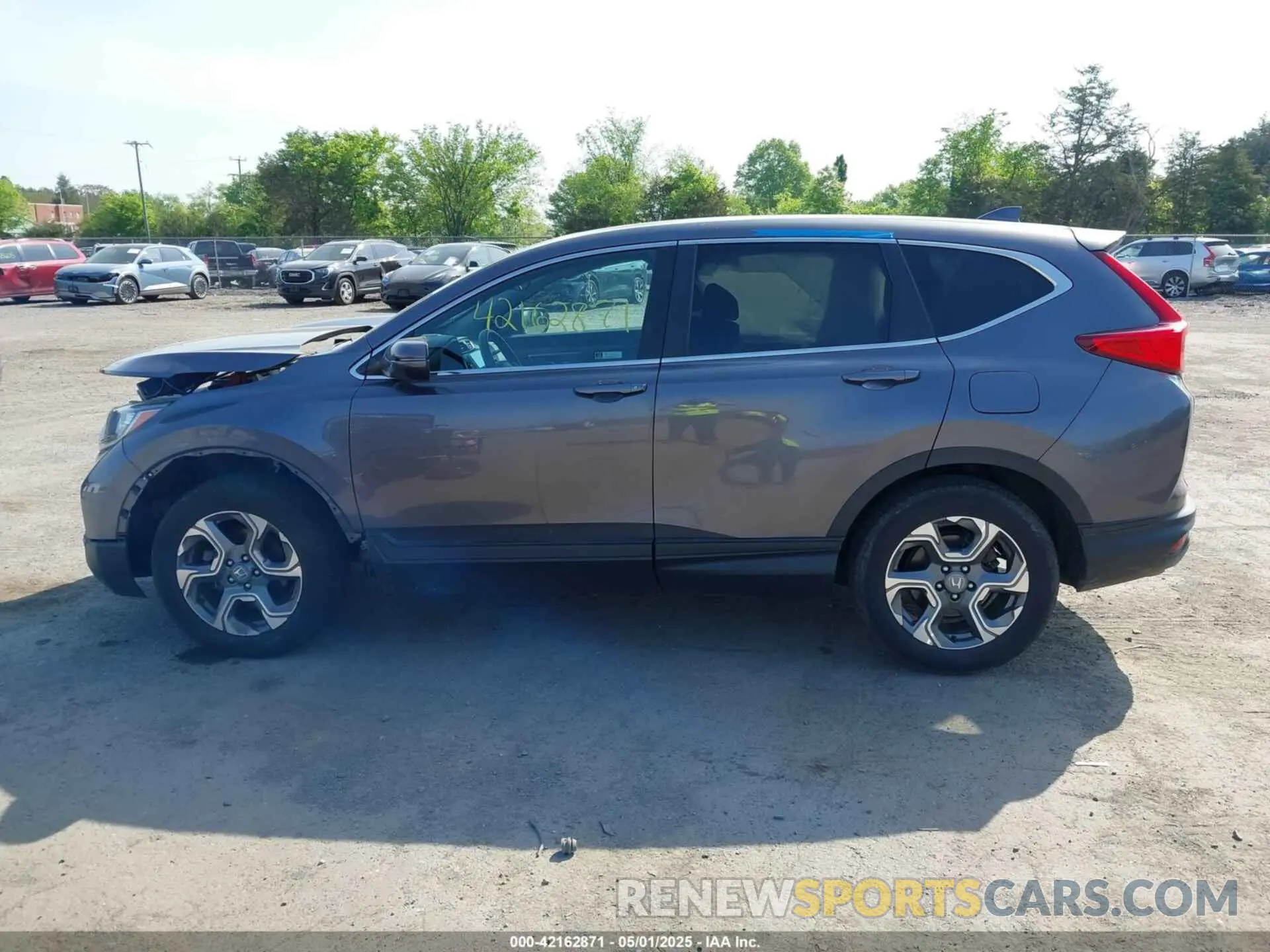 14 Photograph of a damaged car 2HKRW2H58KH641727 HONDA CR-V 2019