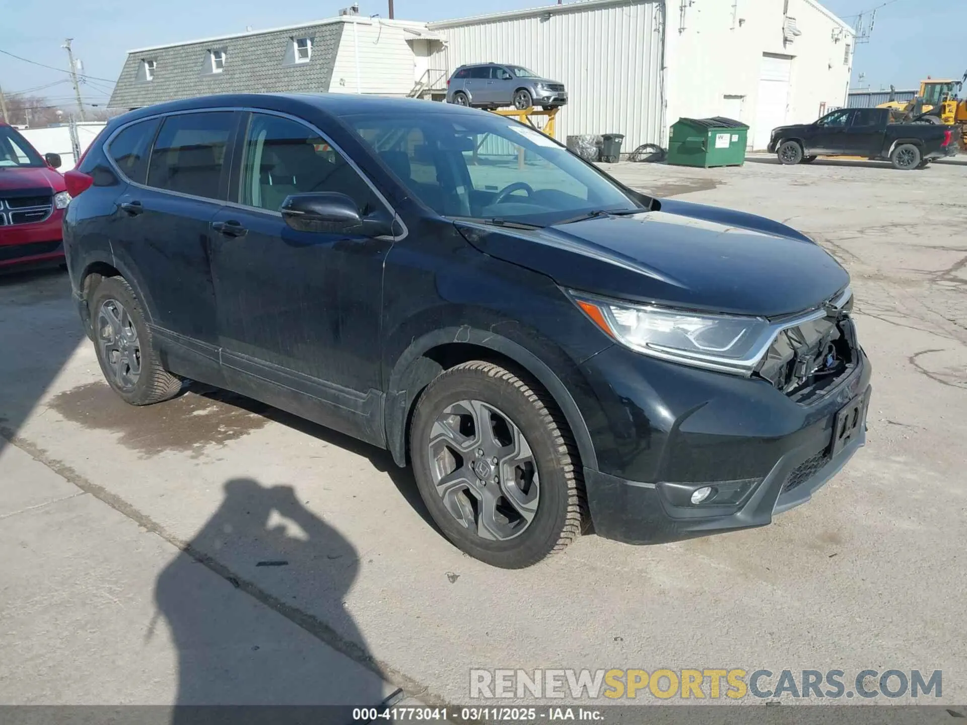 1 Photograph of a damaged car 2HKRW2H58KH660245 HONDA CR-V 2019