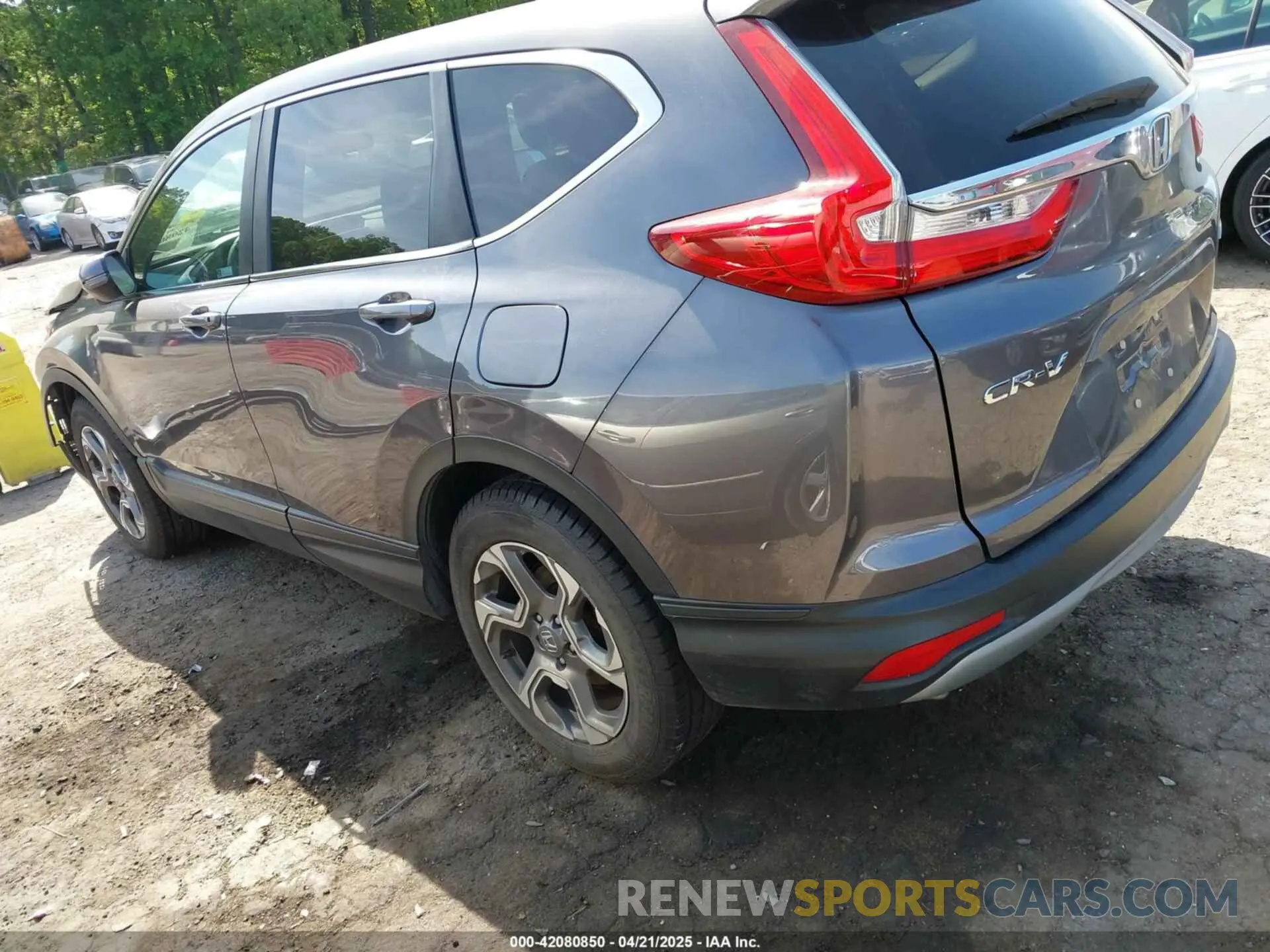 3 Photograph of a damaged car 2HKRW2H58KH667373 HONDA CR-V 2019