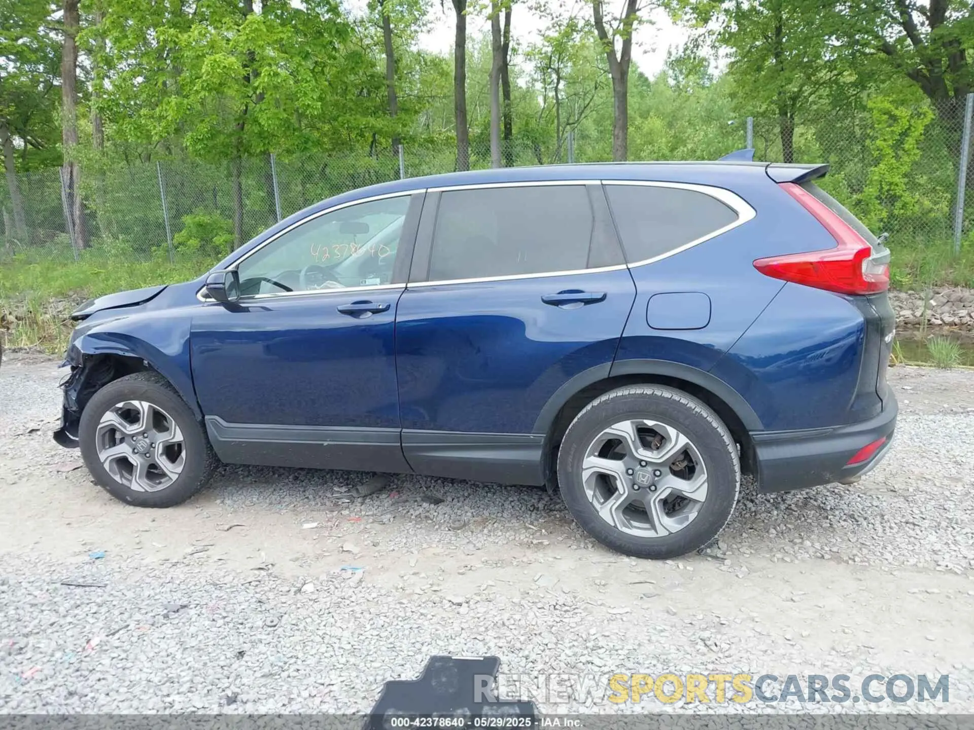 14 Photograph of a damaged car 2HKRW2H59KH654034 HONDA CR-V 2019