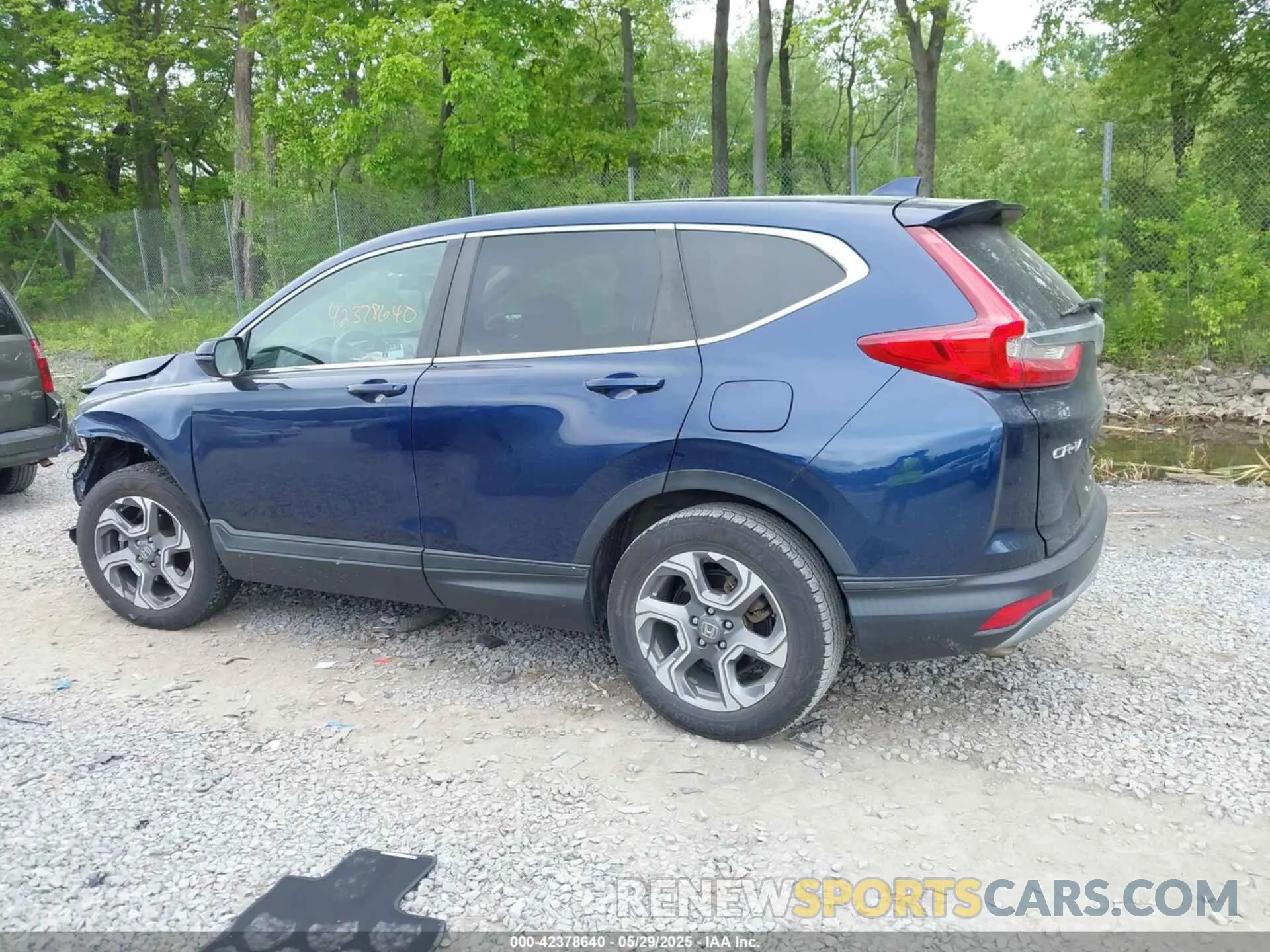 3 Photograph of a damaged car 2HKRW2H59KH654034 HONDA CR-V 2019