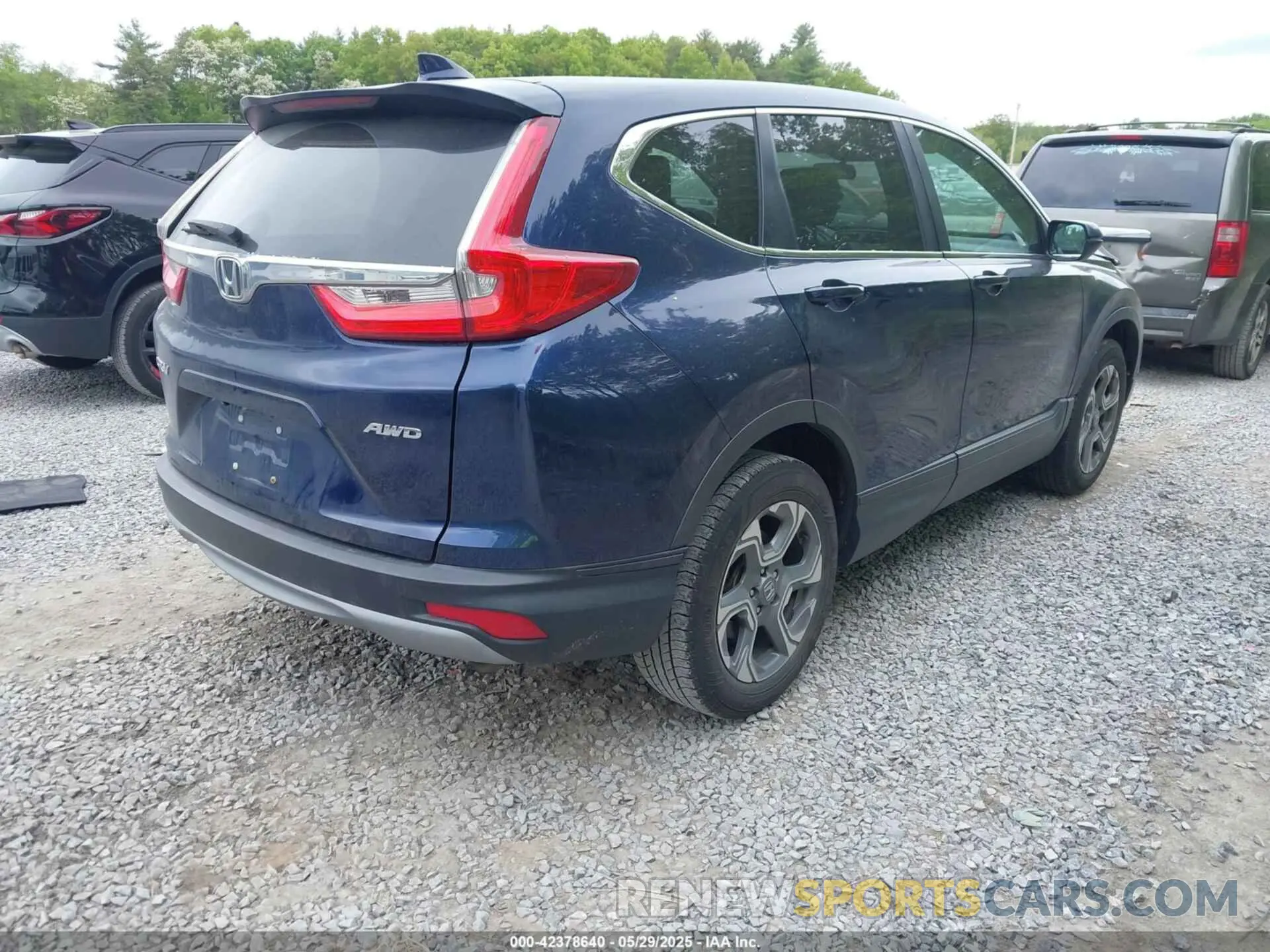 4 Photograph of a damaged car 2HKRW2H59KH654034 HONDA CR-V 2019