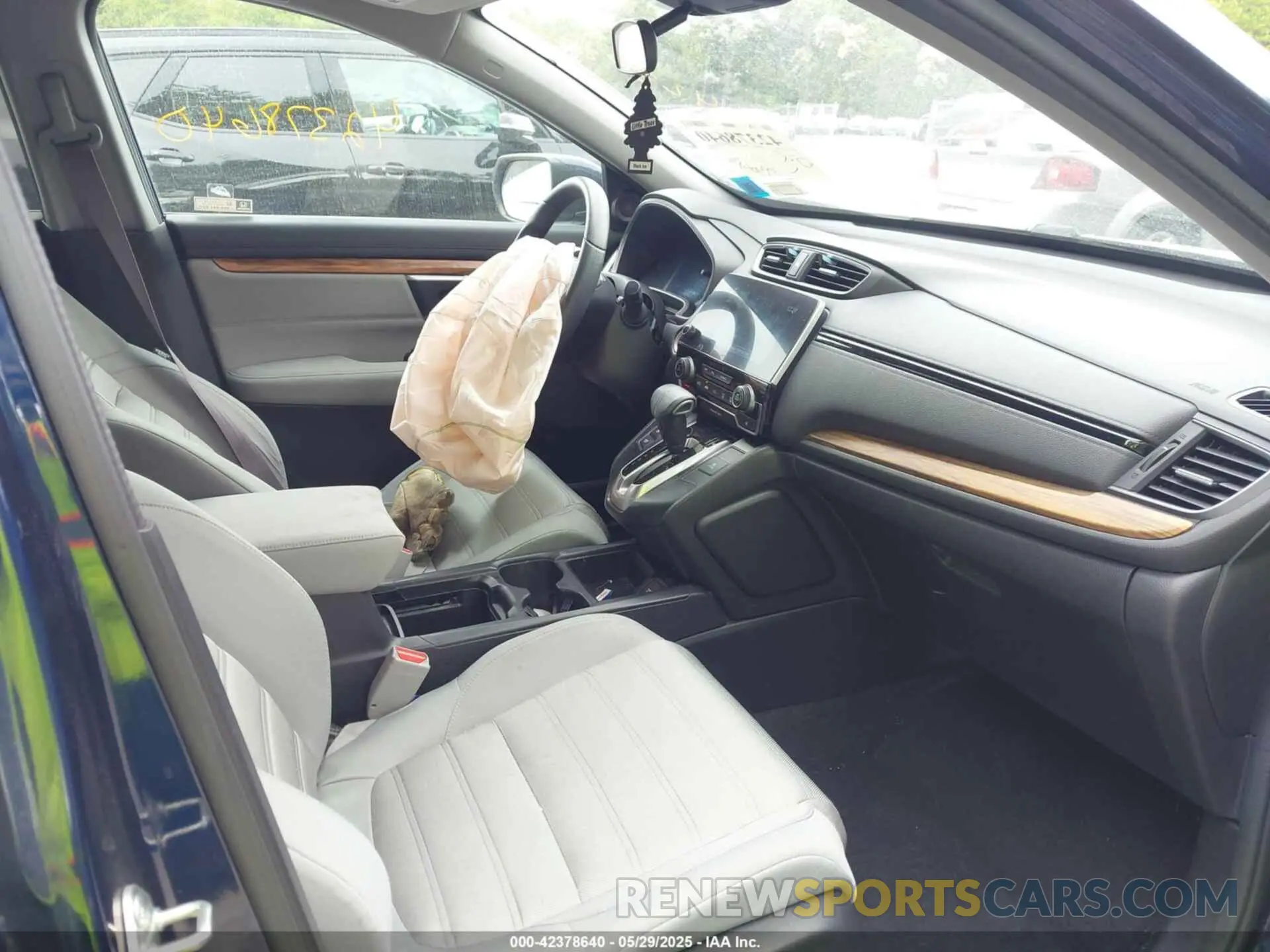 5 Photograph of a damaged car 2HKRW2H59KH654034 HONDA CR-V 2019