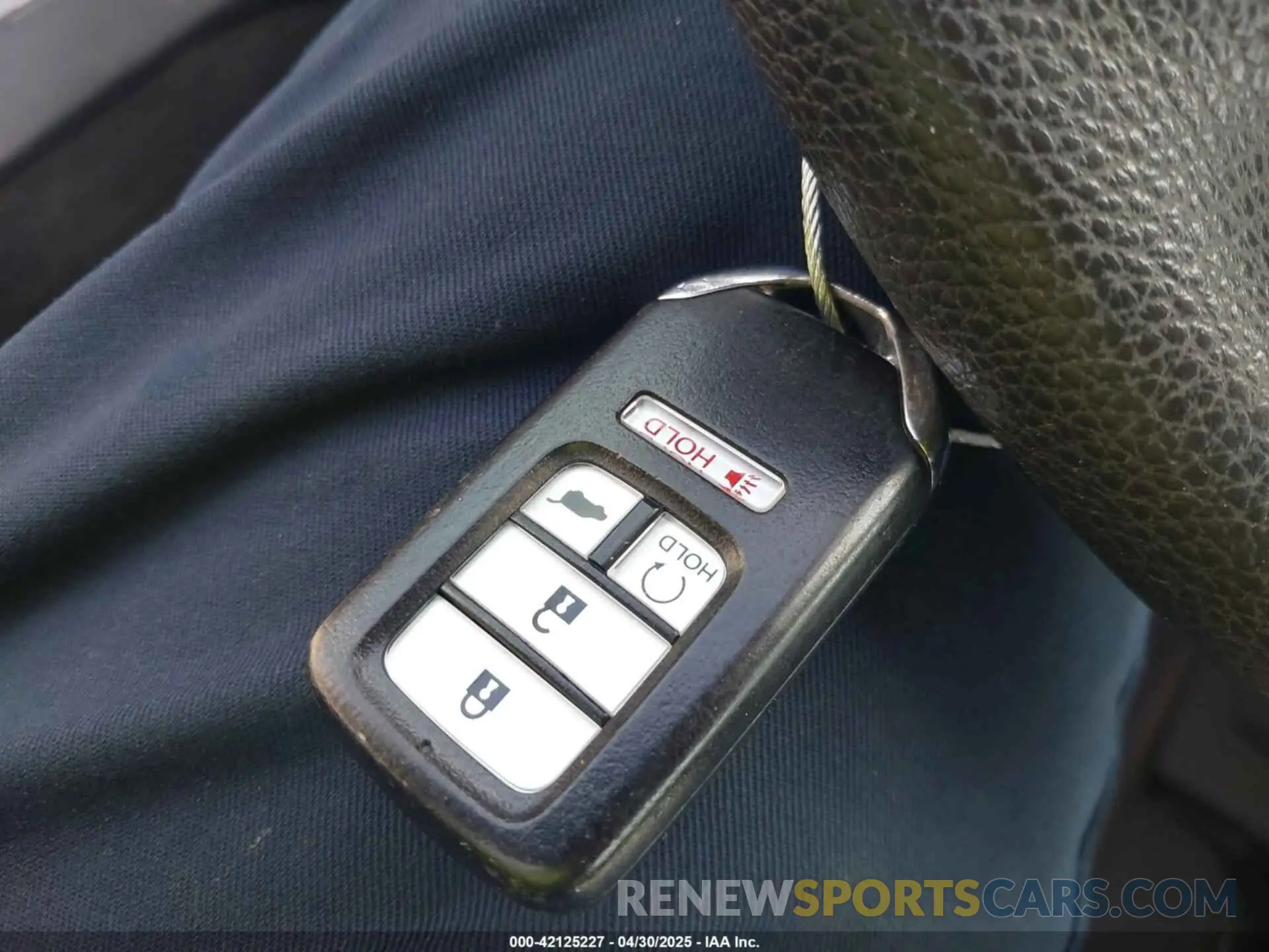 11 Photograph of a damaged car 2HKRW2H59KH665390 HONDA CR-V 2019