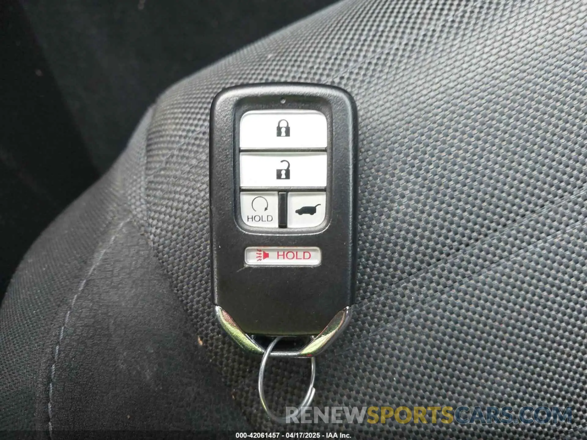 11 Photograph of a damaged car 2HKRW2H5XKH638800 HONDA CR-V 2019