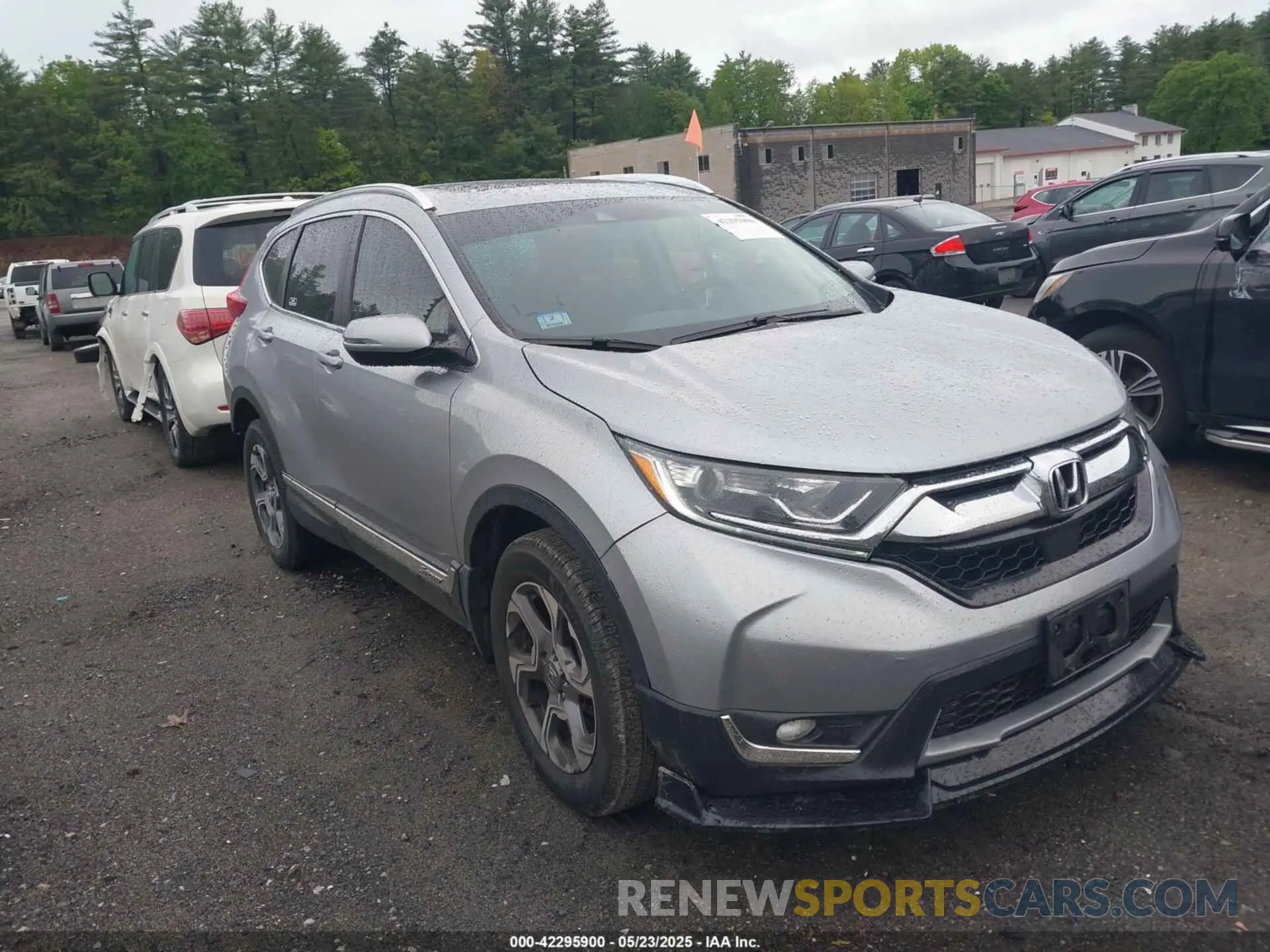 13 Photograph of a damaged car 2HKRW2H5XKH662272 HONDA CR-V 2019