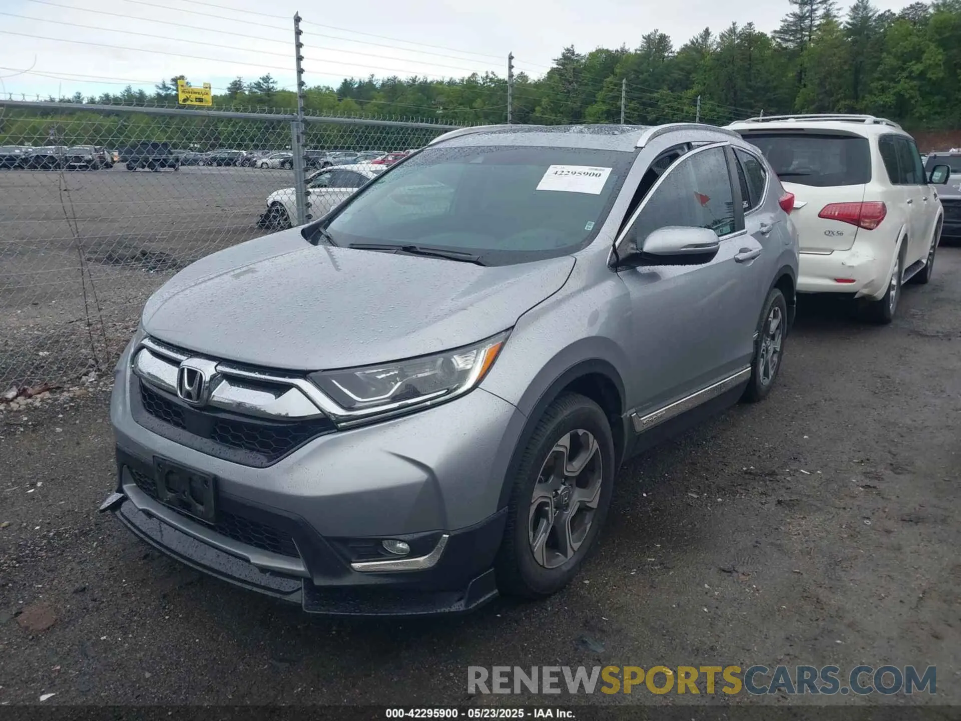 2 Photograph of a damaged car 2HKRW2H5XKH662272 HONDA CR-V 2019