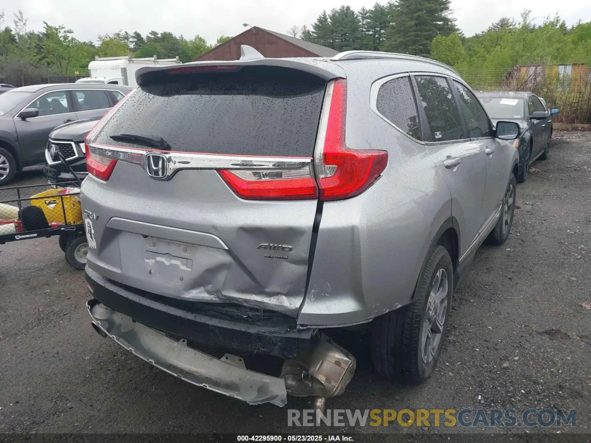4 Photograph of a damaged car 2HKRW2H5XKH662272 HONDA CR-V 2019