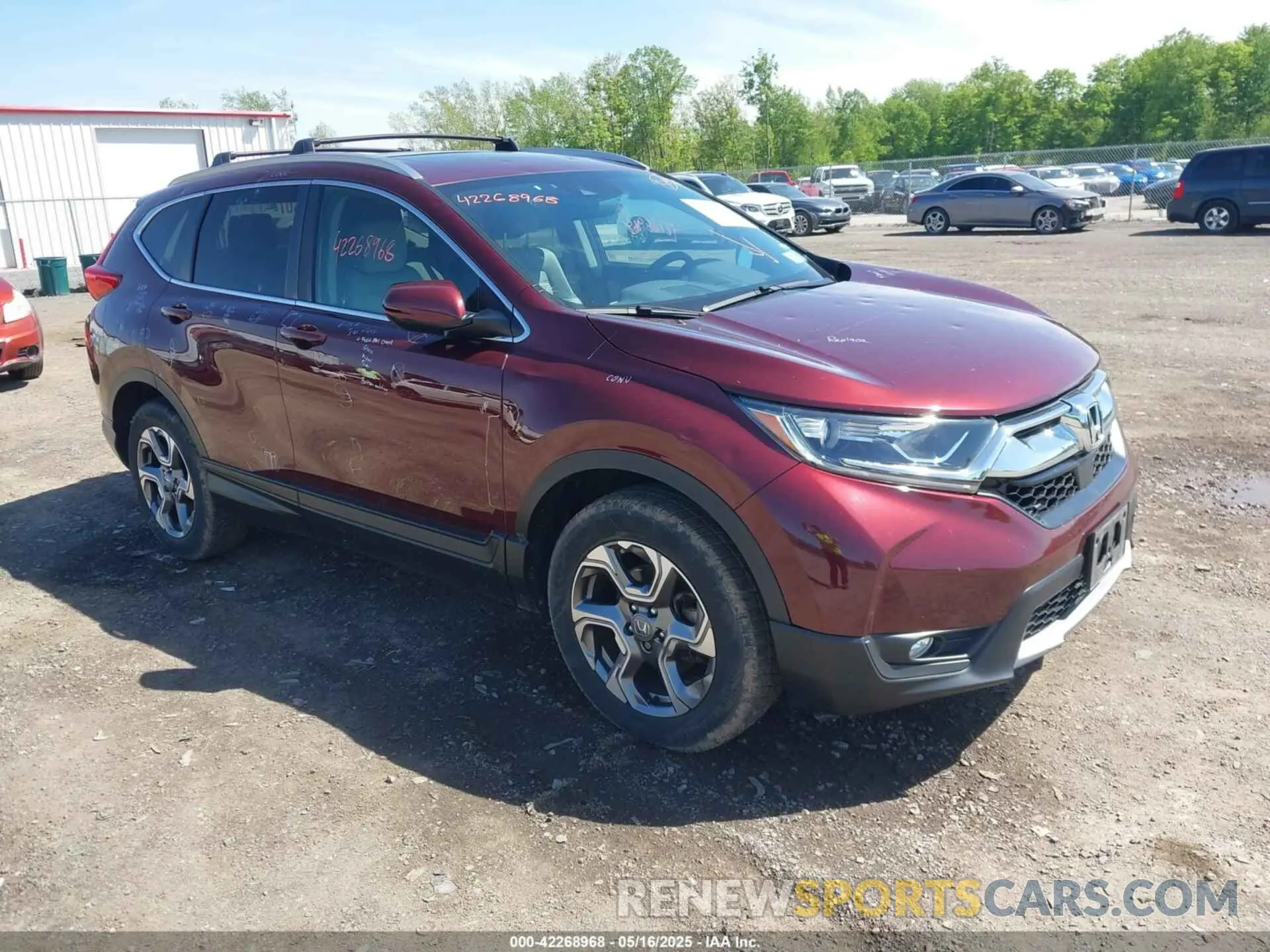 1 Photograph of a damaged car 2HKRW2H5XKH670288 HONDA CR-V 2019