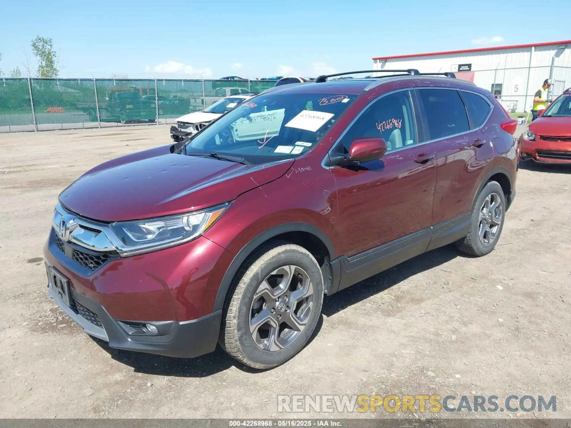 2 Photograph of a damaged car 2HKRW2H5XKH670288 HONDA CR-V 2019