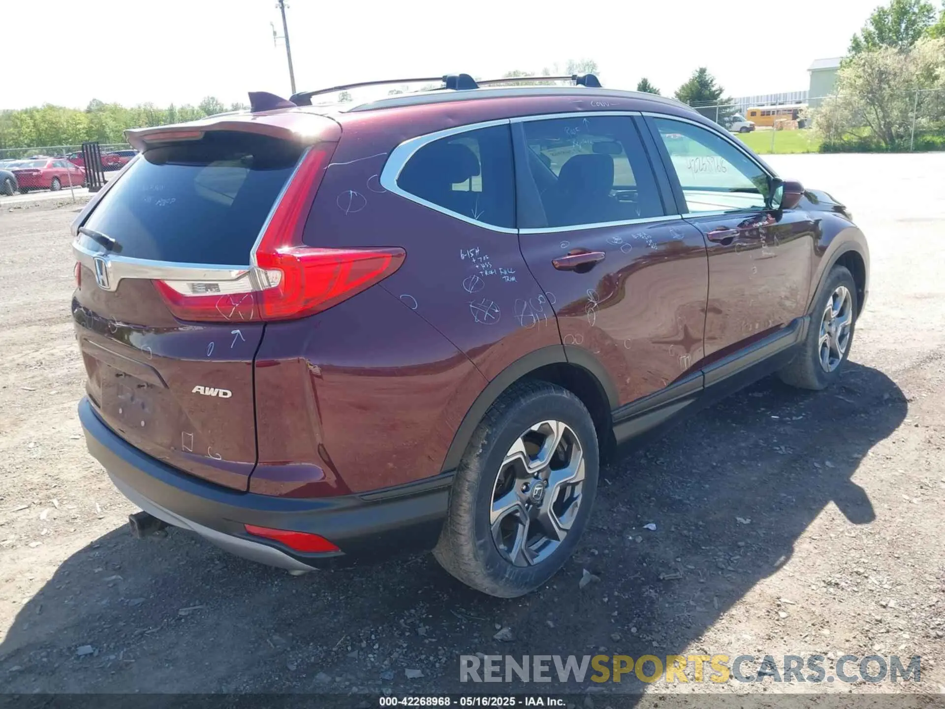4 Photograph of a damaged car 2HKRW2H5XKH670288 HONDA CR-V 2019