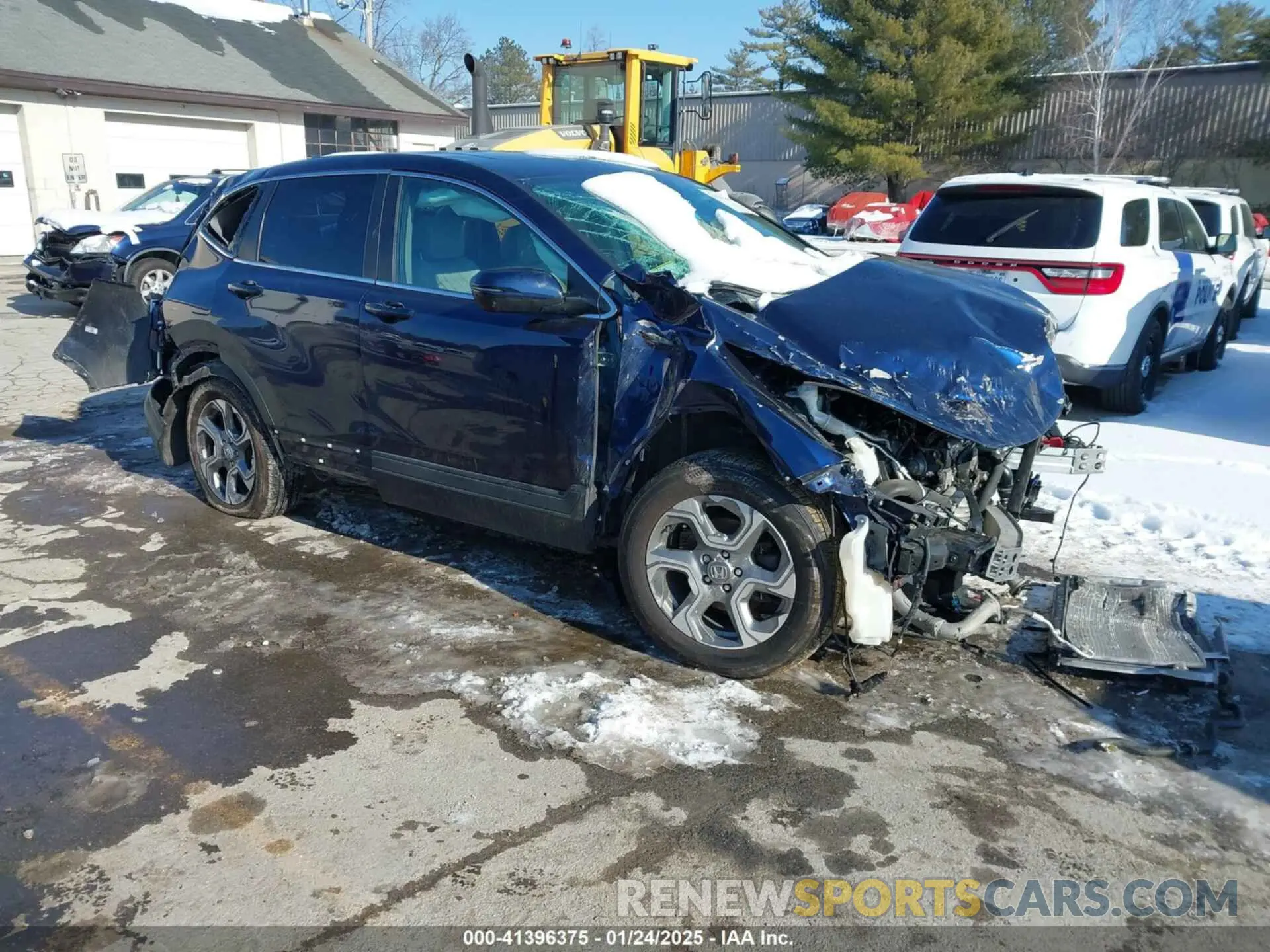 1 Photograph of a damaged car 2HKRW2H80KH643675 HONDA CR-V 2019