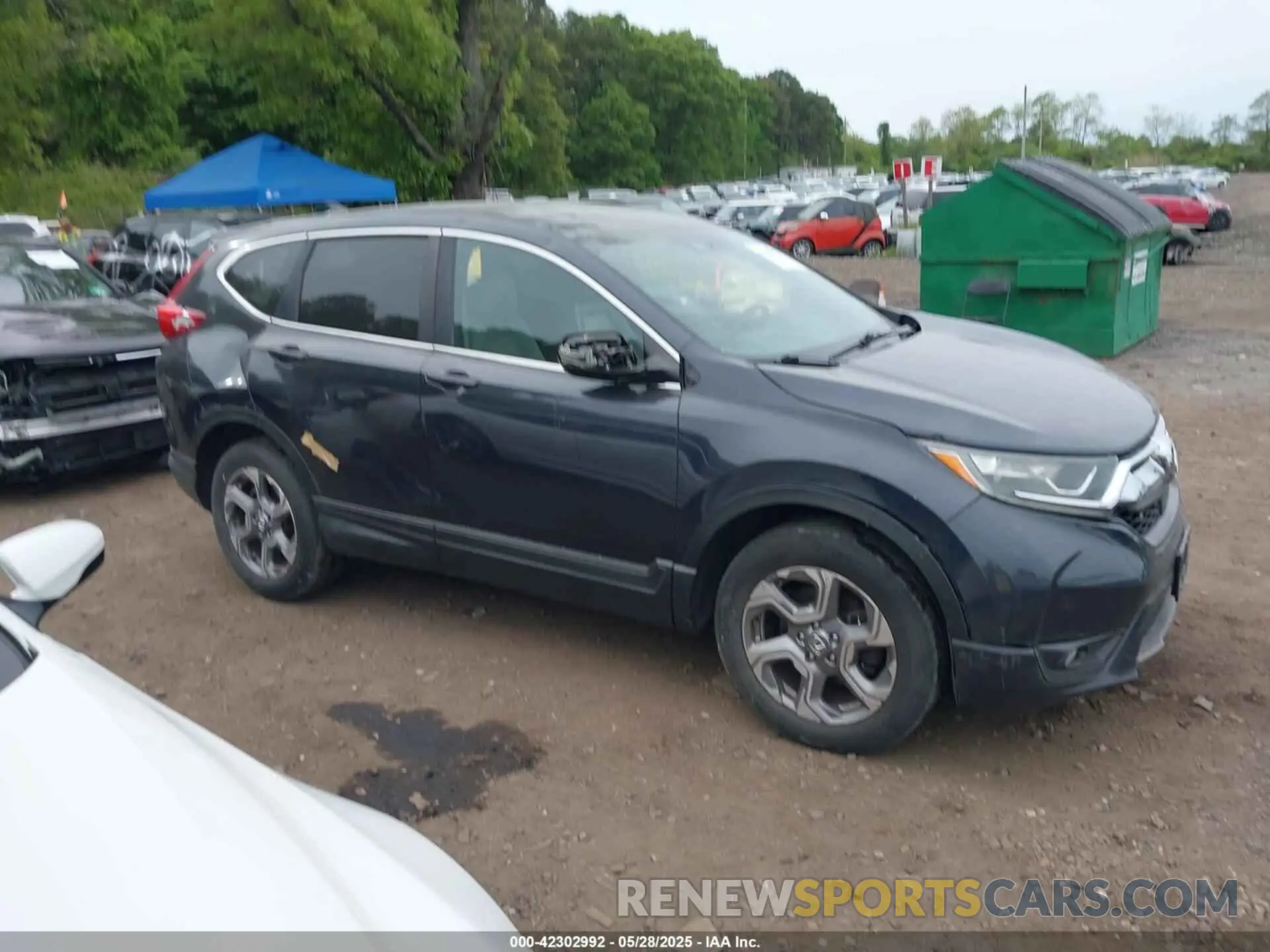 13 Photograph of a damaged car 2HKRW2H82KH610113 HONDA CR-V 2019