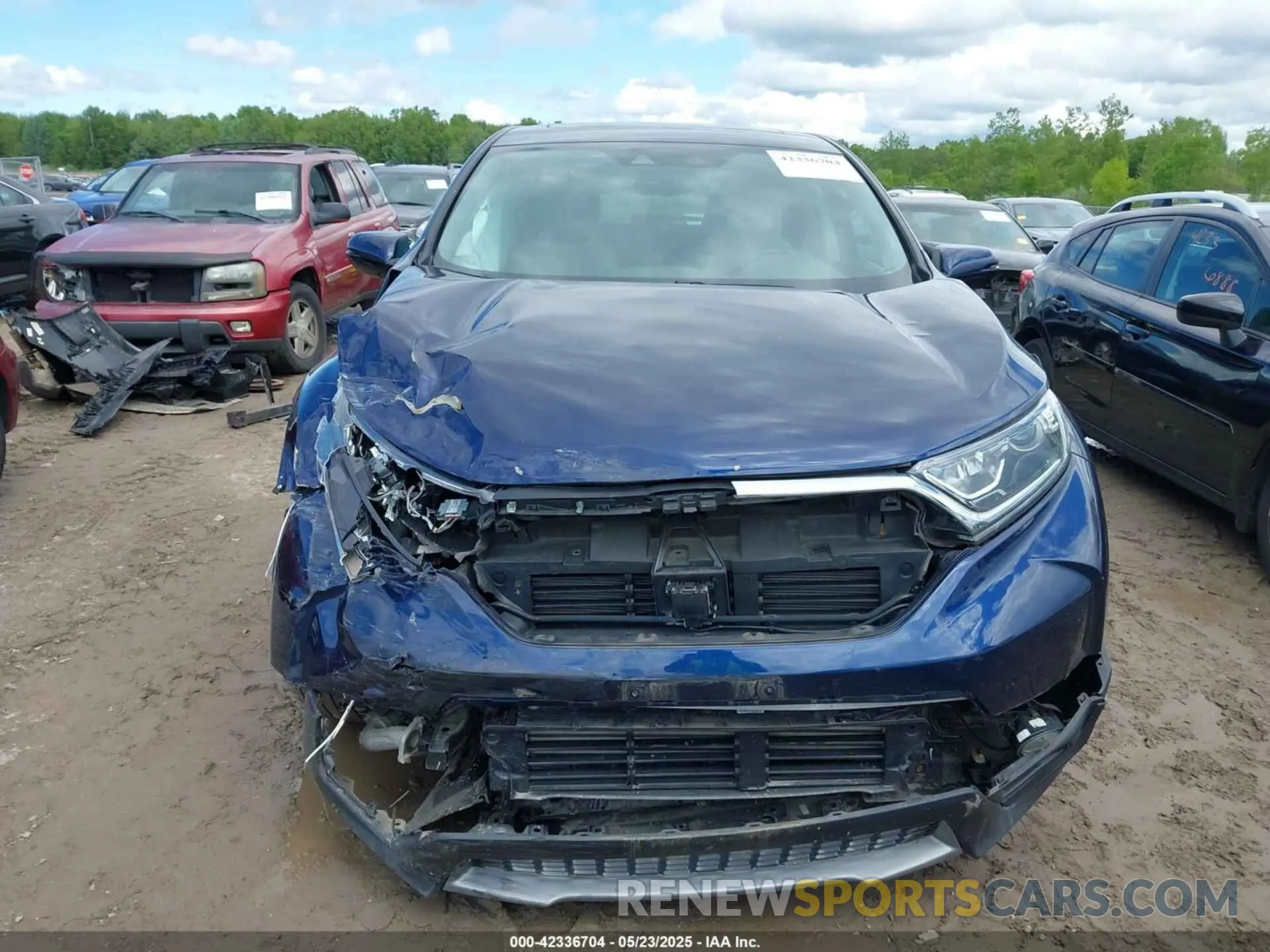 12 Photograph of a damaged car 2HKRW2H82KH660560 HONDA CR-V 2019