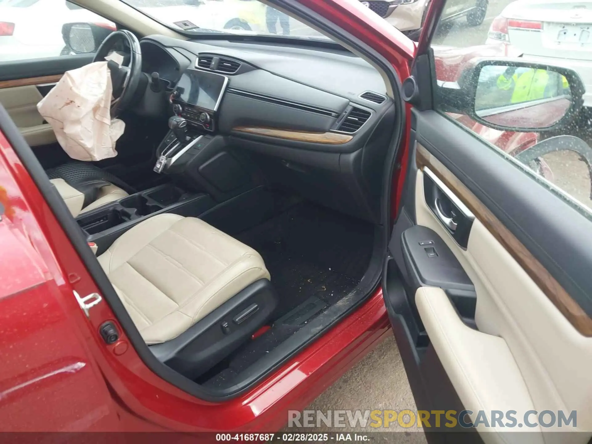 5 Photograph of a damaged car 2HKRW2H83KH617085 HONDA CR-V 2019