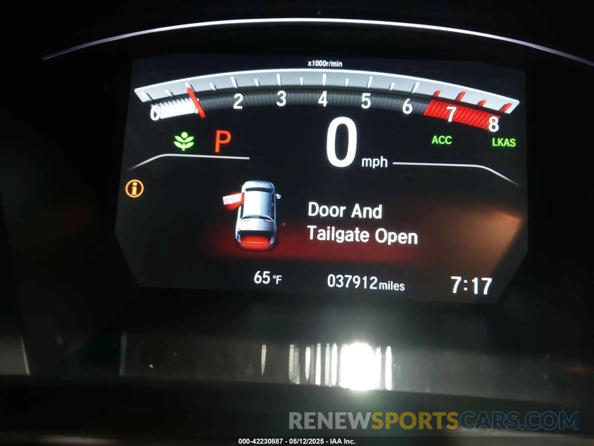 15 Photograph of a damaged car 2HKRW2H83KH643105 HONDA CR-V 2019