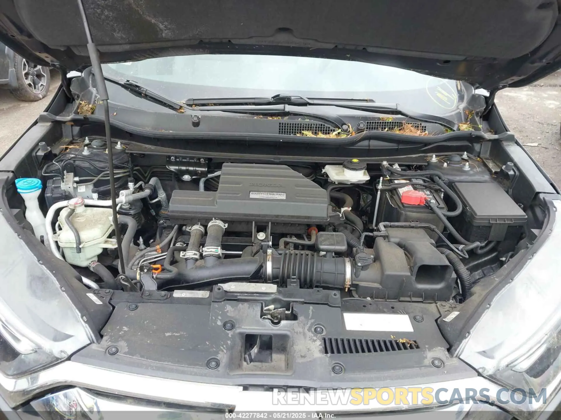10 Photograph of a damaged car 2HKRW2H84KH665887 HONDA CR-V 2019