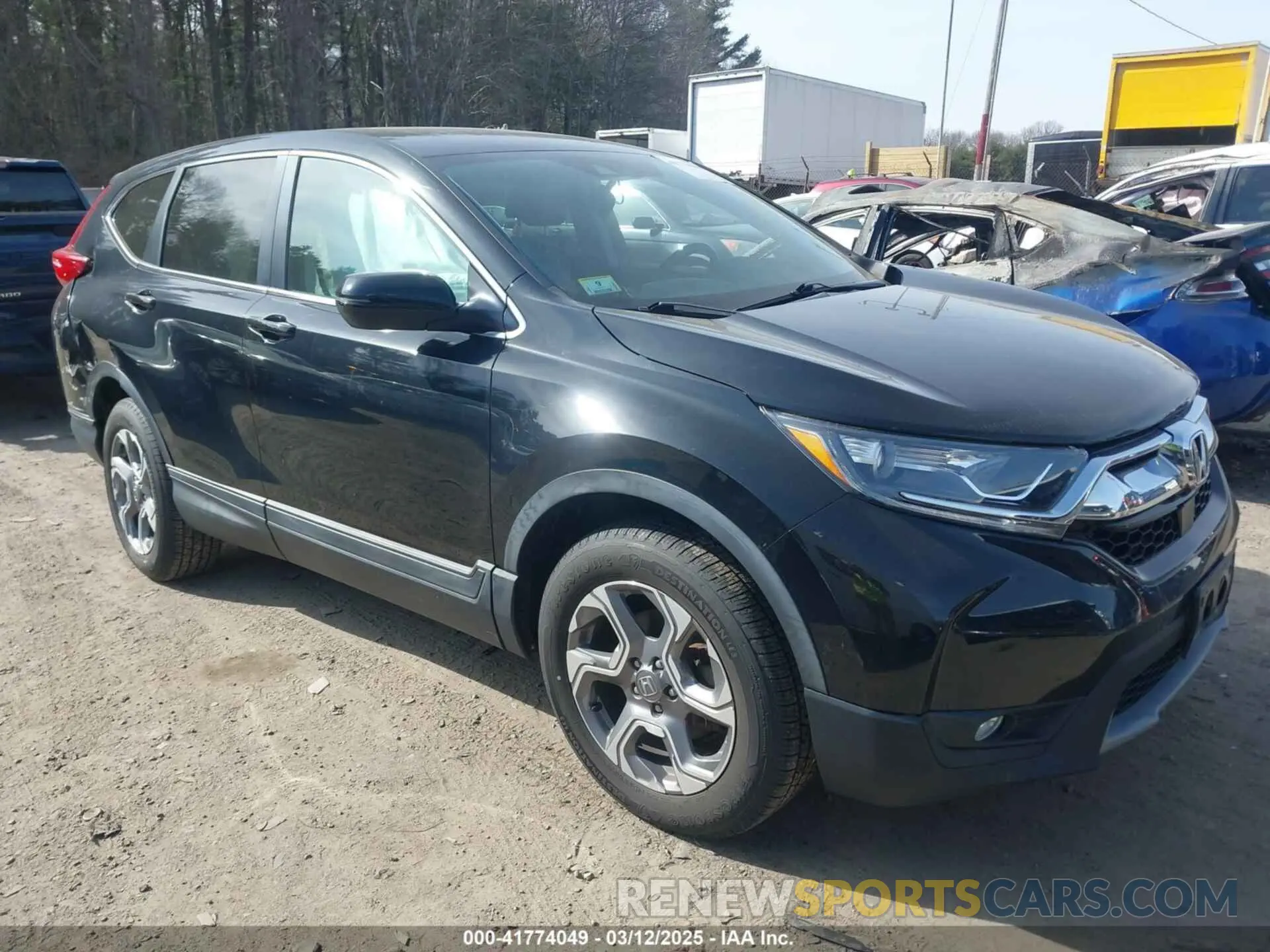 1 Photograph of a damaged car 2HKRW2H85KH636138 HONDA CR-V 2019