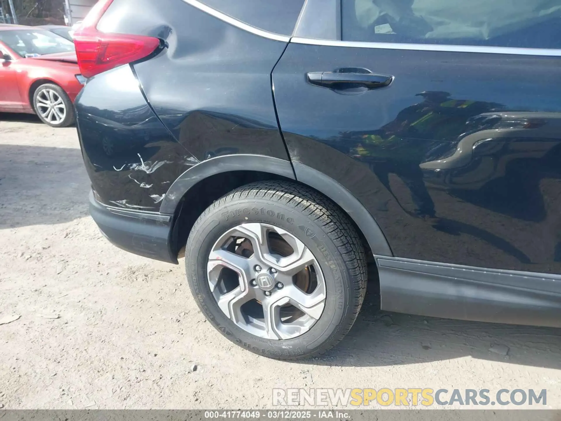 6 Photograph of a damaged car 2HKRW2H85KH636138 HONDA CR-V 2019