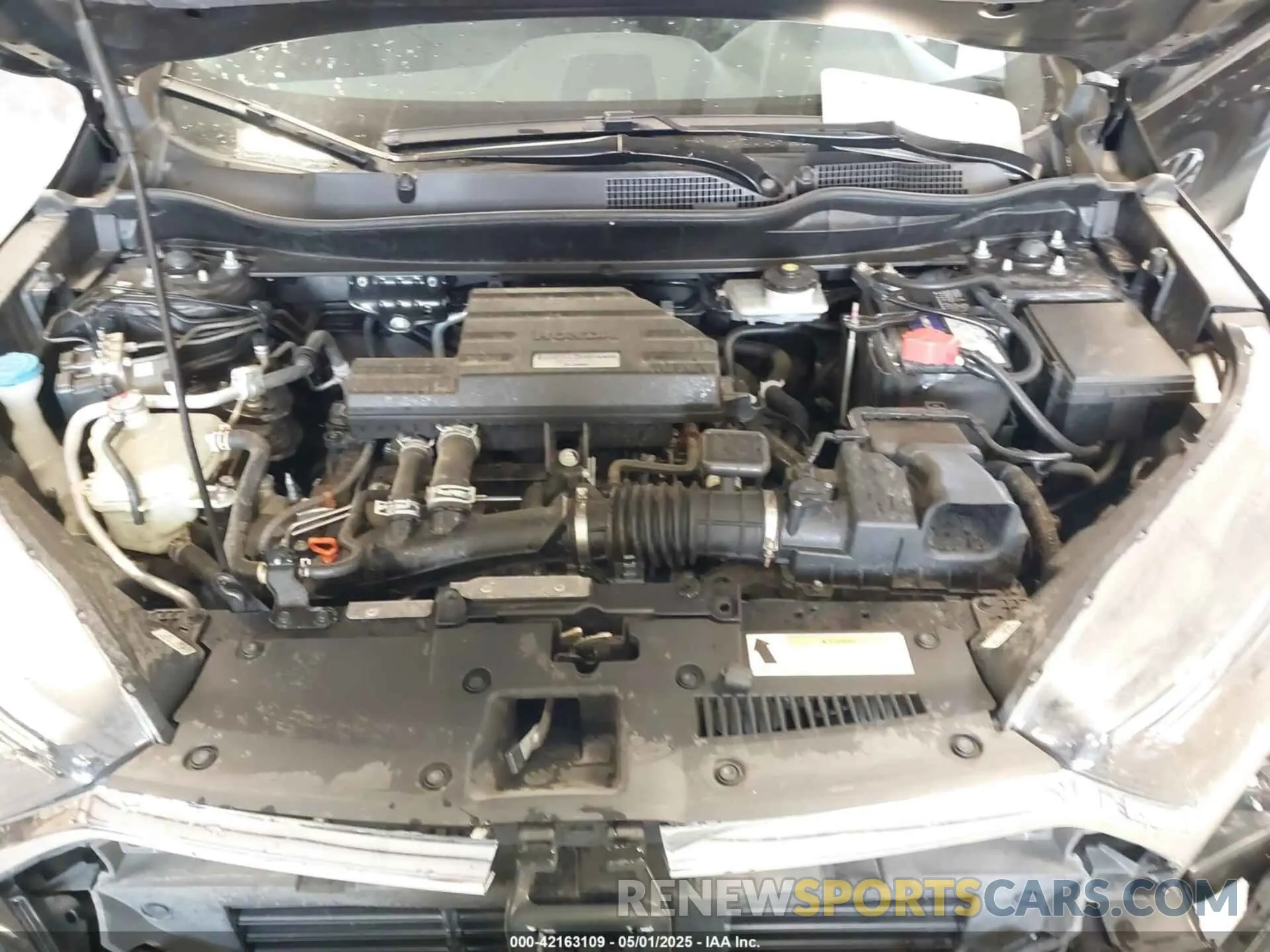 10 Photograph of a damaged car 2HKRW2H85KH649021 HONDA CR-V 2019