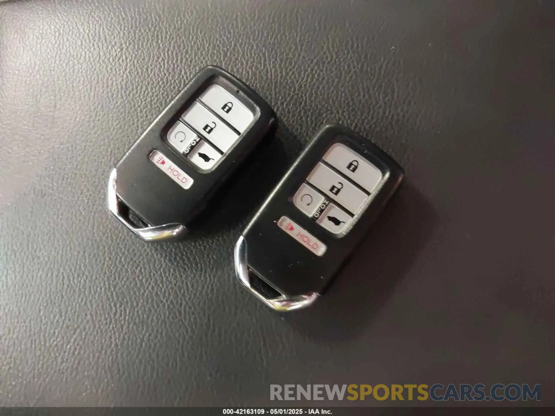 11 Photograph of a damaged car 2HKRW2H85KH649021 HONDA CR-V 2019