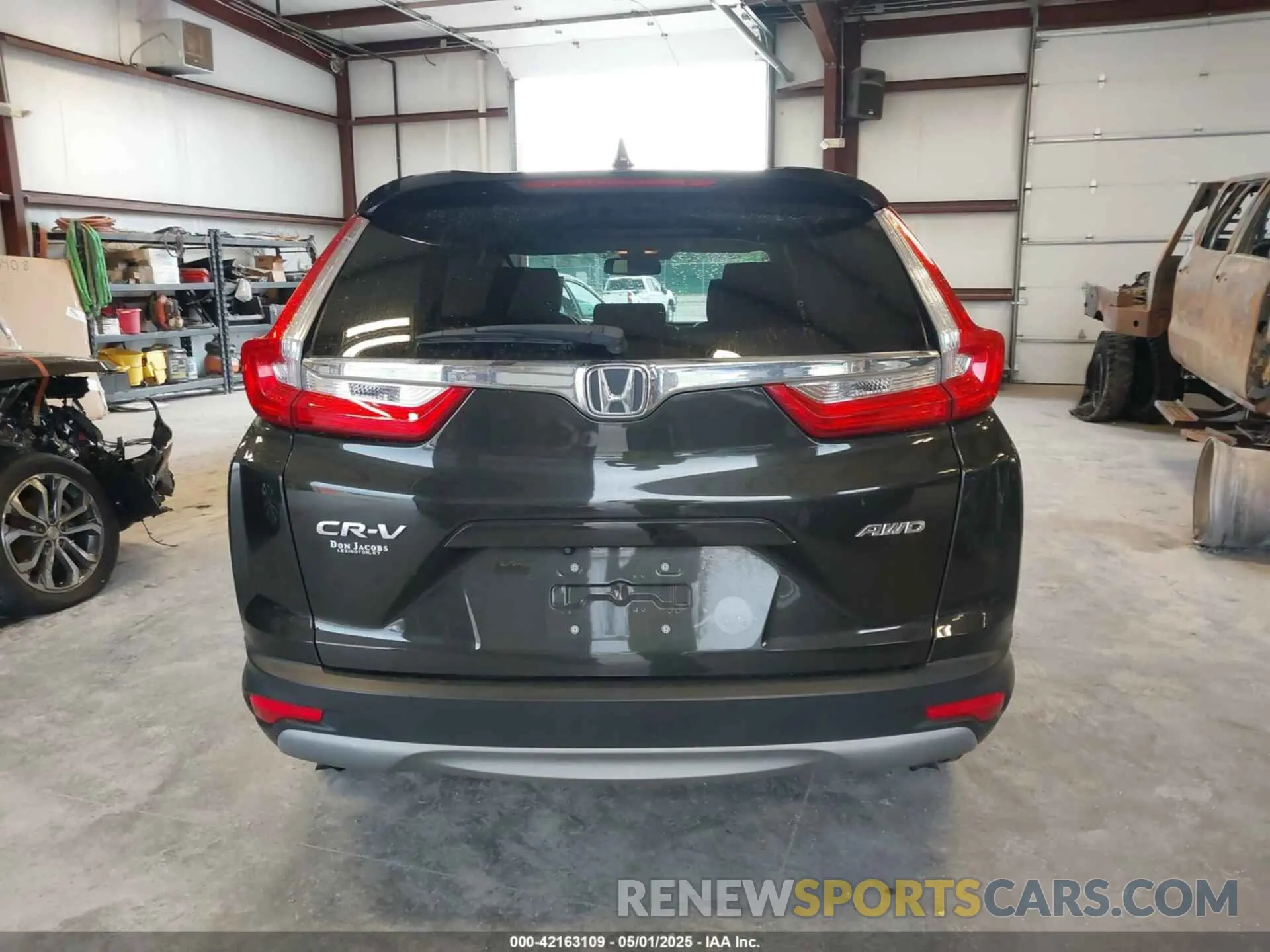 16 Photograph of a damaged car 2HKRW2H85KH649021 HONDA CR-V 2019