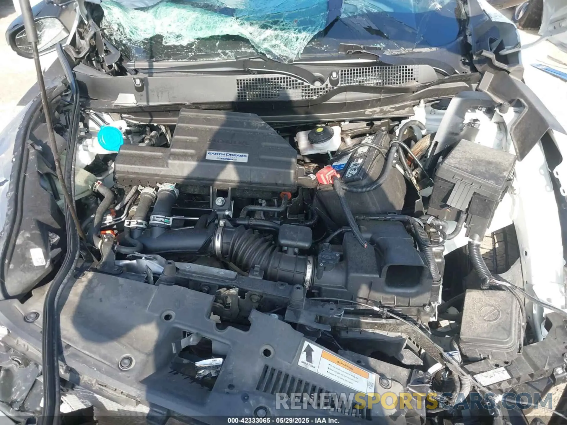 10 Photograph of a damaged car 2HKRW2H86KH677748 HONDA CR-V 2019