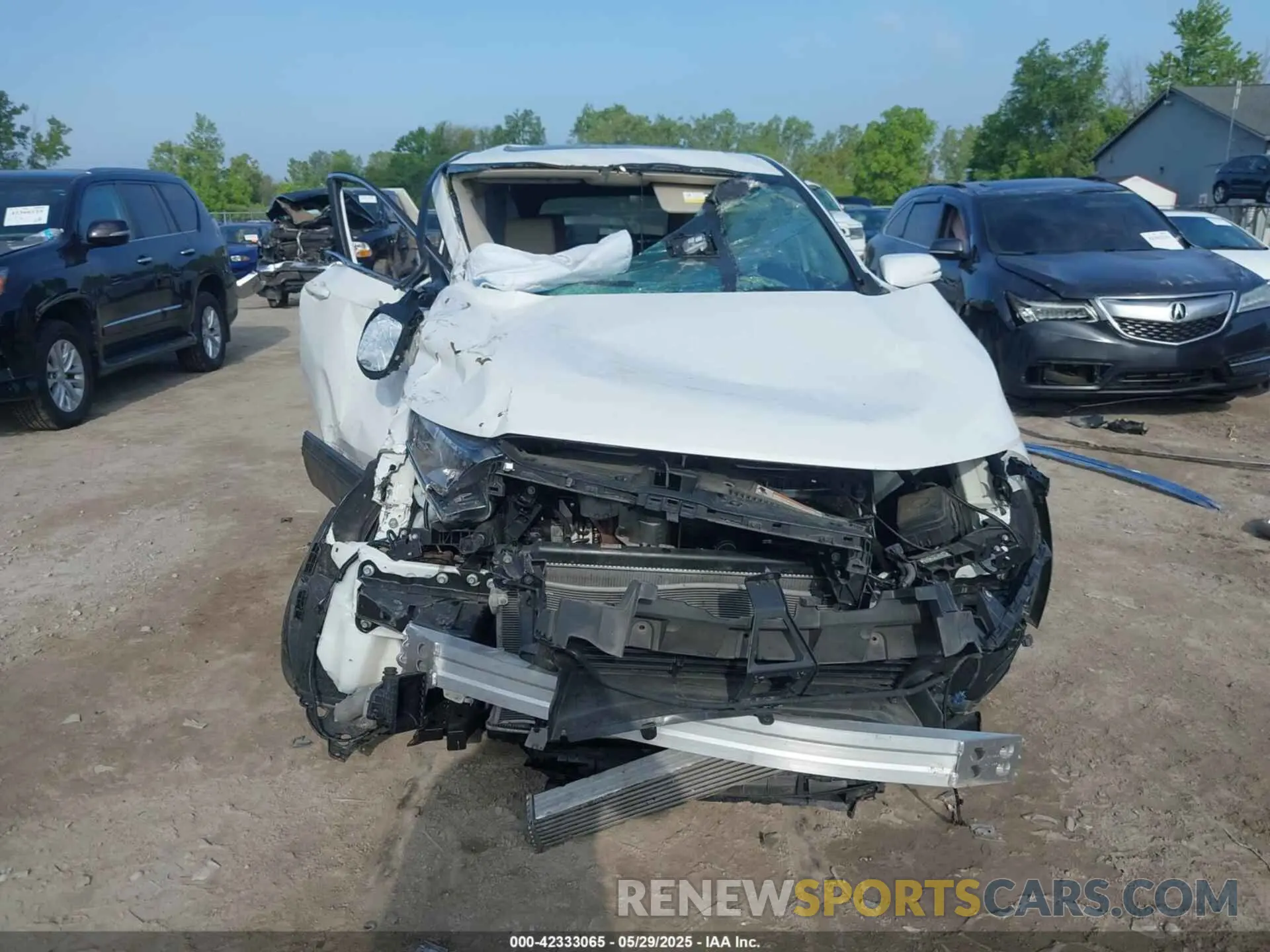 13 Photograph of a damaged car 2HKRW2H86KH677748 HONDA CR-V 2019