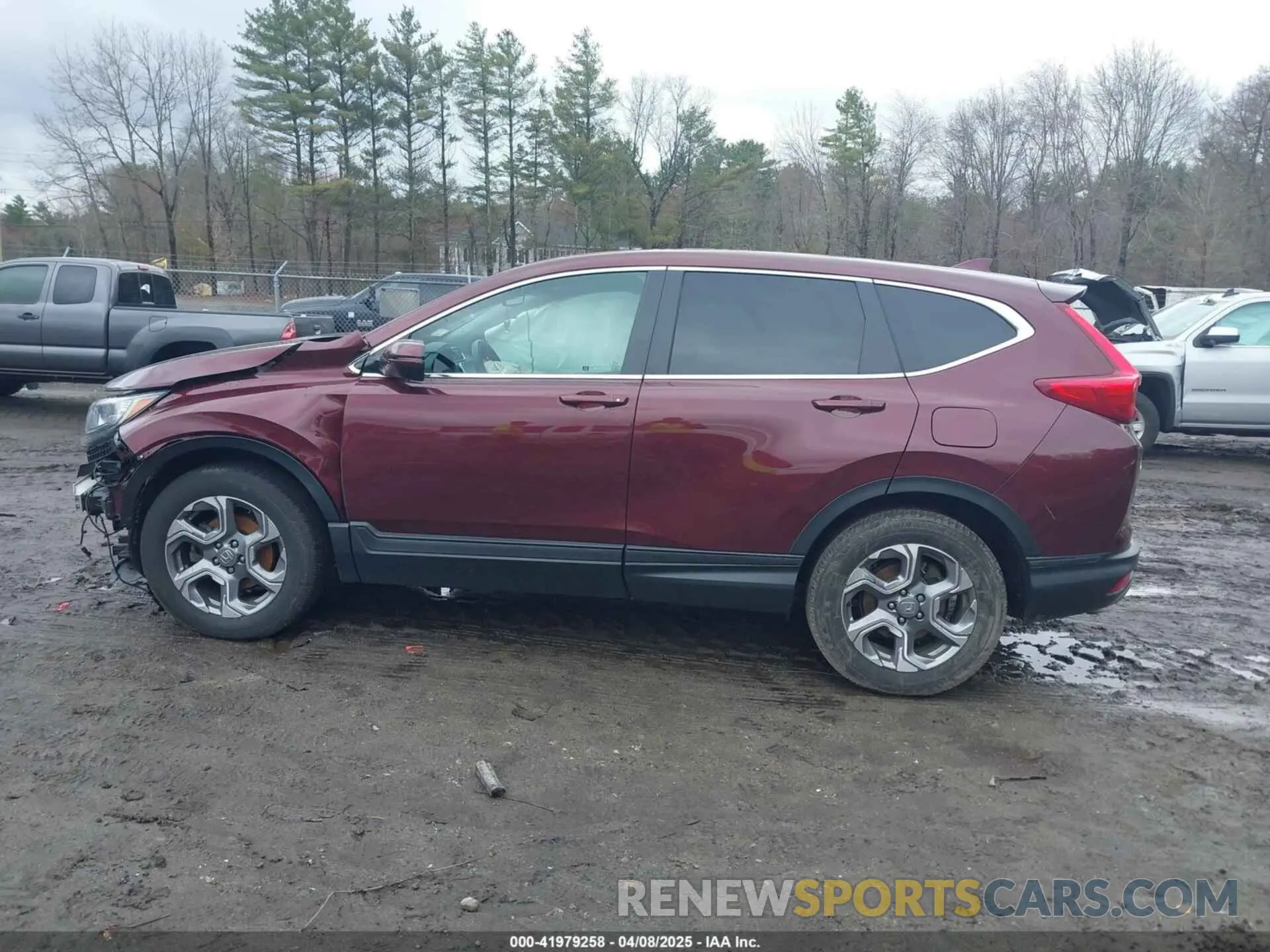 14 Photograph of a damaged car 2HKRW2H87KH620880 HONDA CR-V 2019