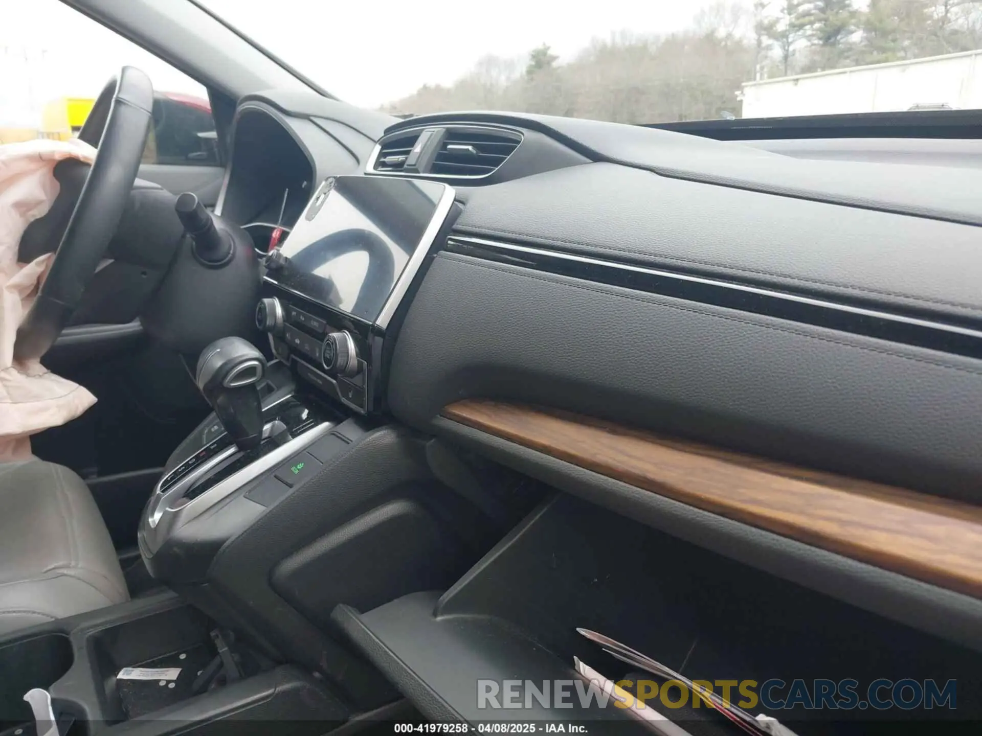 5 Photograph of a damaged car 2HKRW2H87KH620880 HONDA CR-V 2019