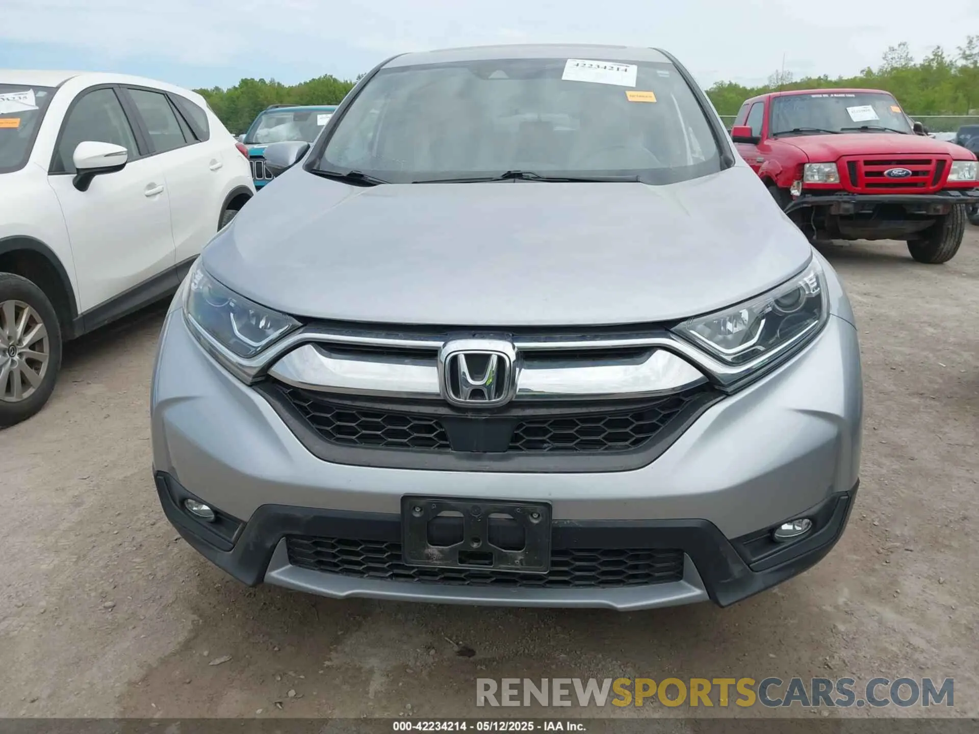 13 Photograph of a damaged car 2HKRW2H89KH660460 HONDA CR-V 2019