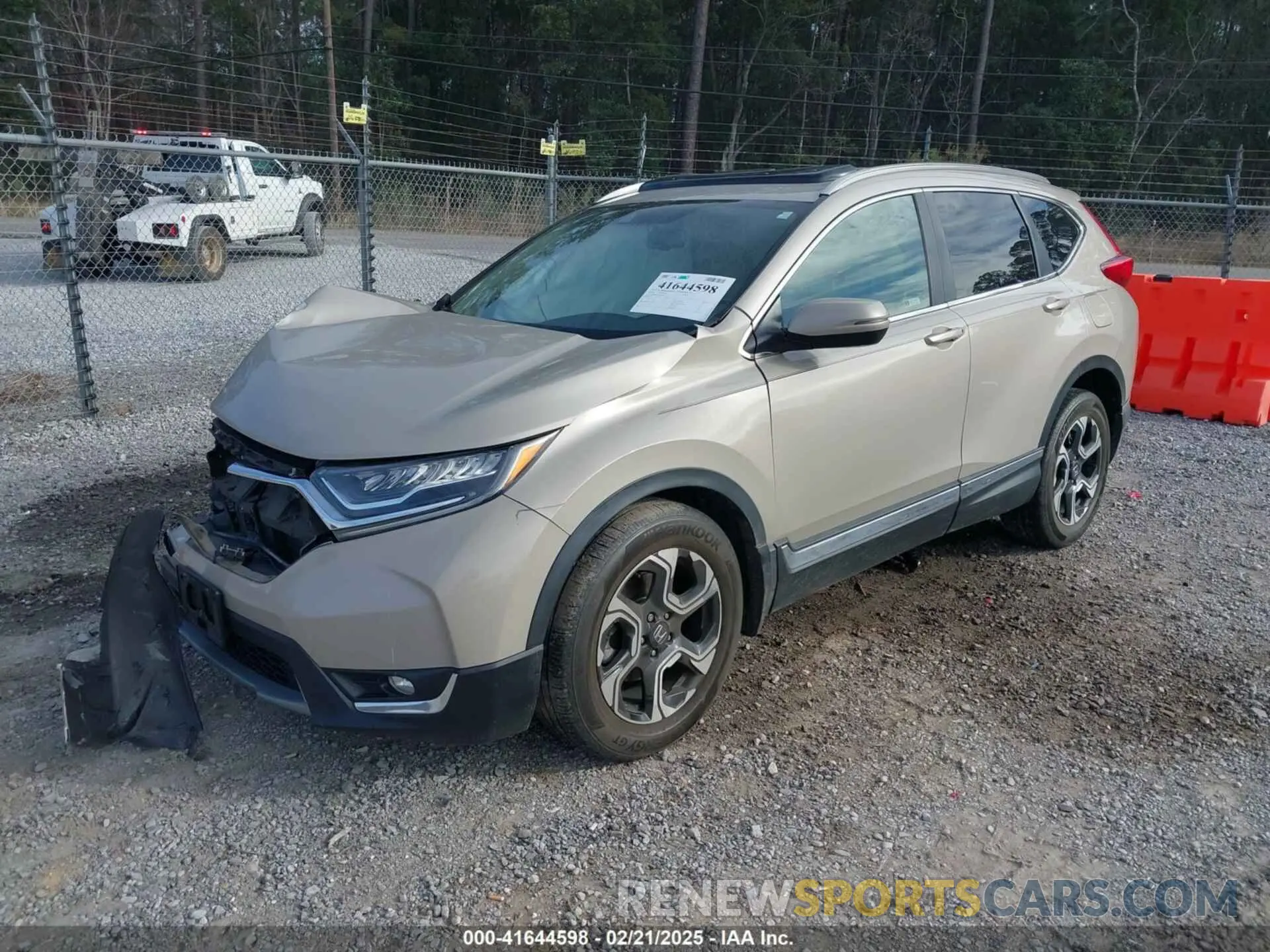 2 Photograph of a damaged car 2HKRW2H90KH635732 HONDA CR-V 2019