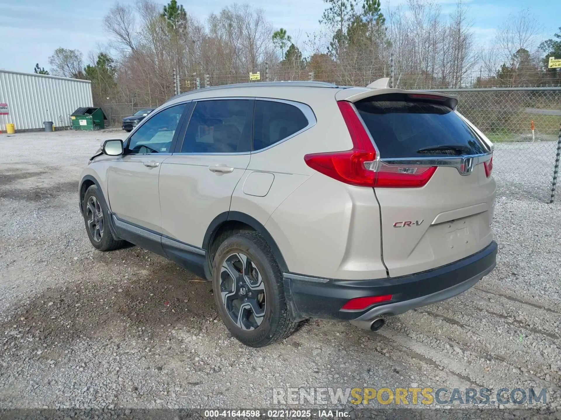 3 Photograph of a damaged car 2HKRW2H90KH635732 HONDA CR-V 2019