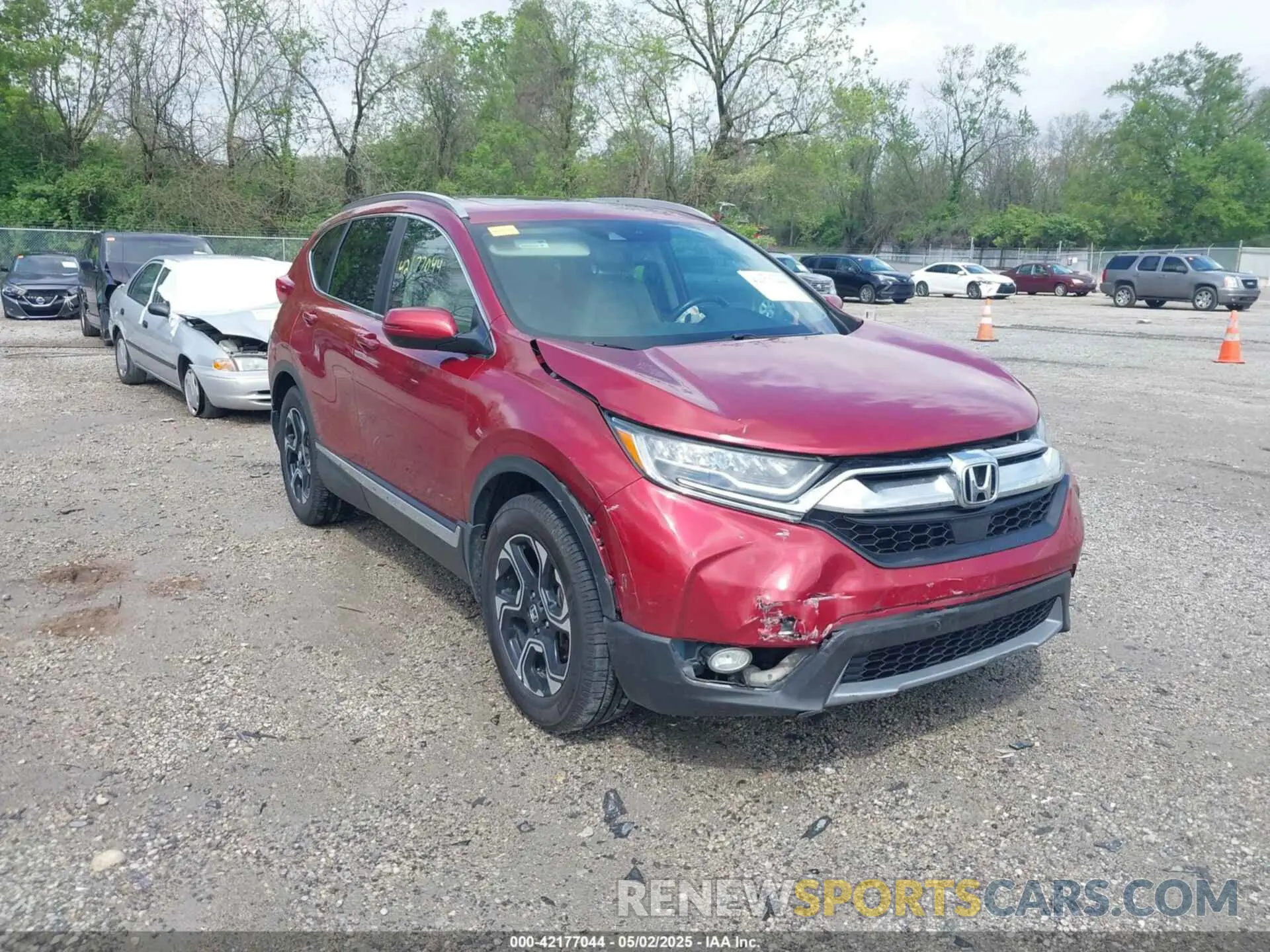 1 Photograph of a damaged car 2HKRW2H92KH626997 HONDA CR-V 2019