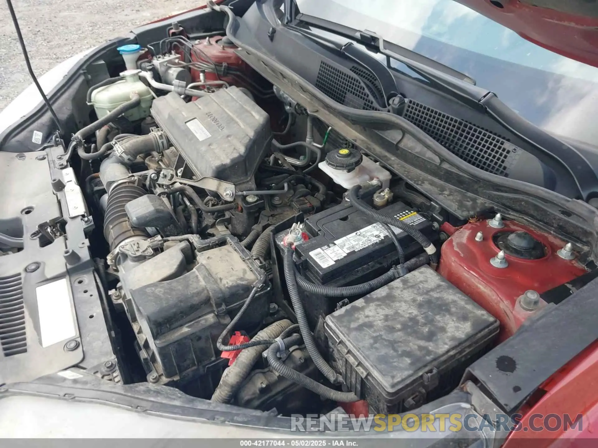 10 Photograph of a damaged car 2HKRW2H92KH626997 HONDA CR-V 2019