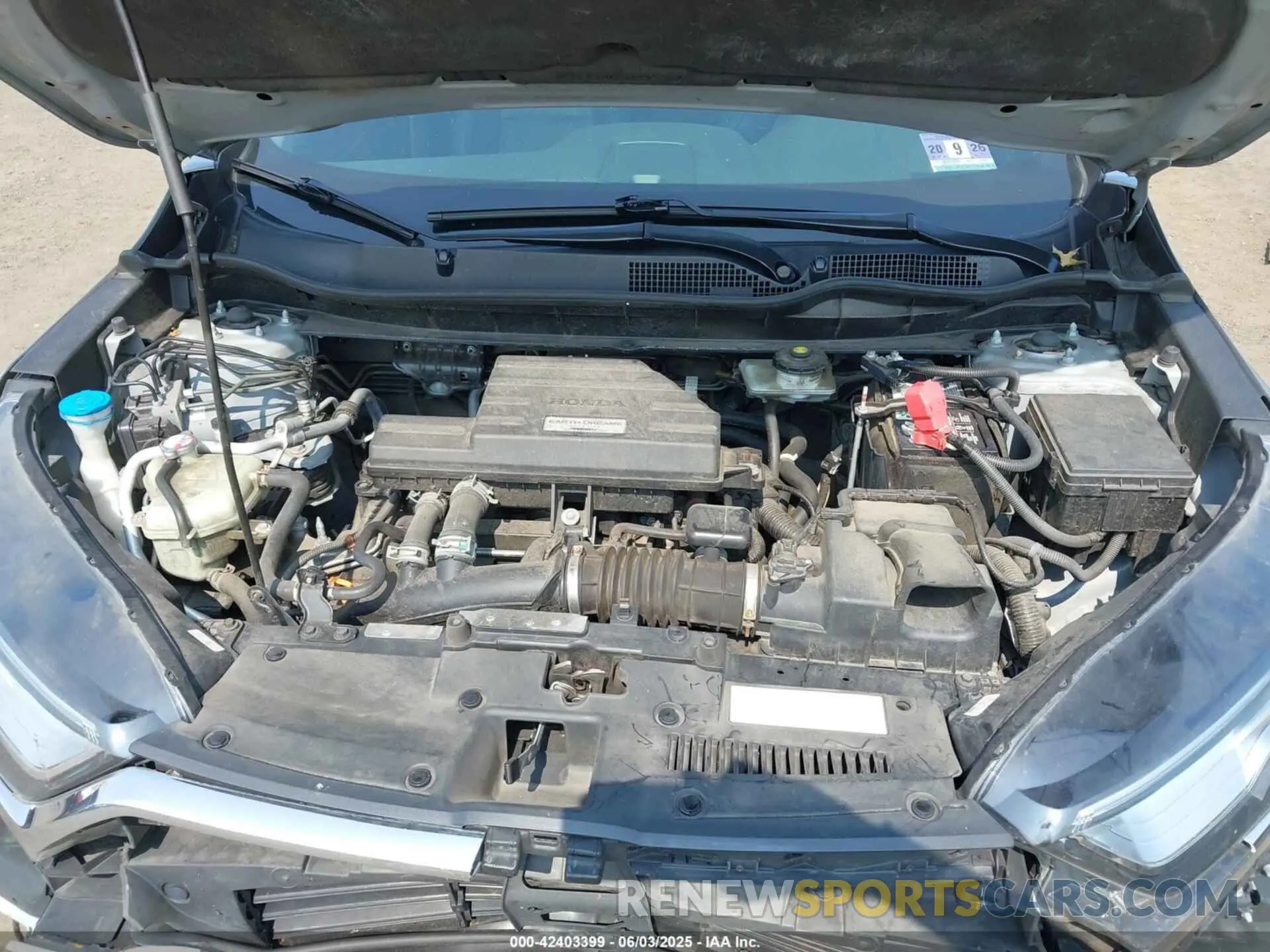 10 Photograph of a damaged car 2HKRW2H93KH628869 HONDA CR-V 2019