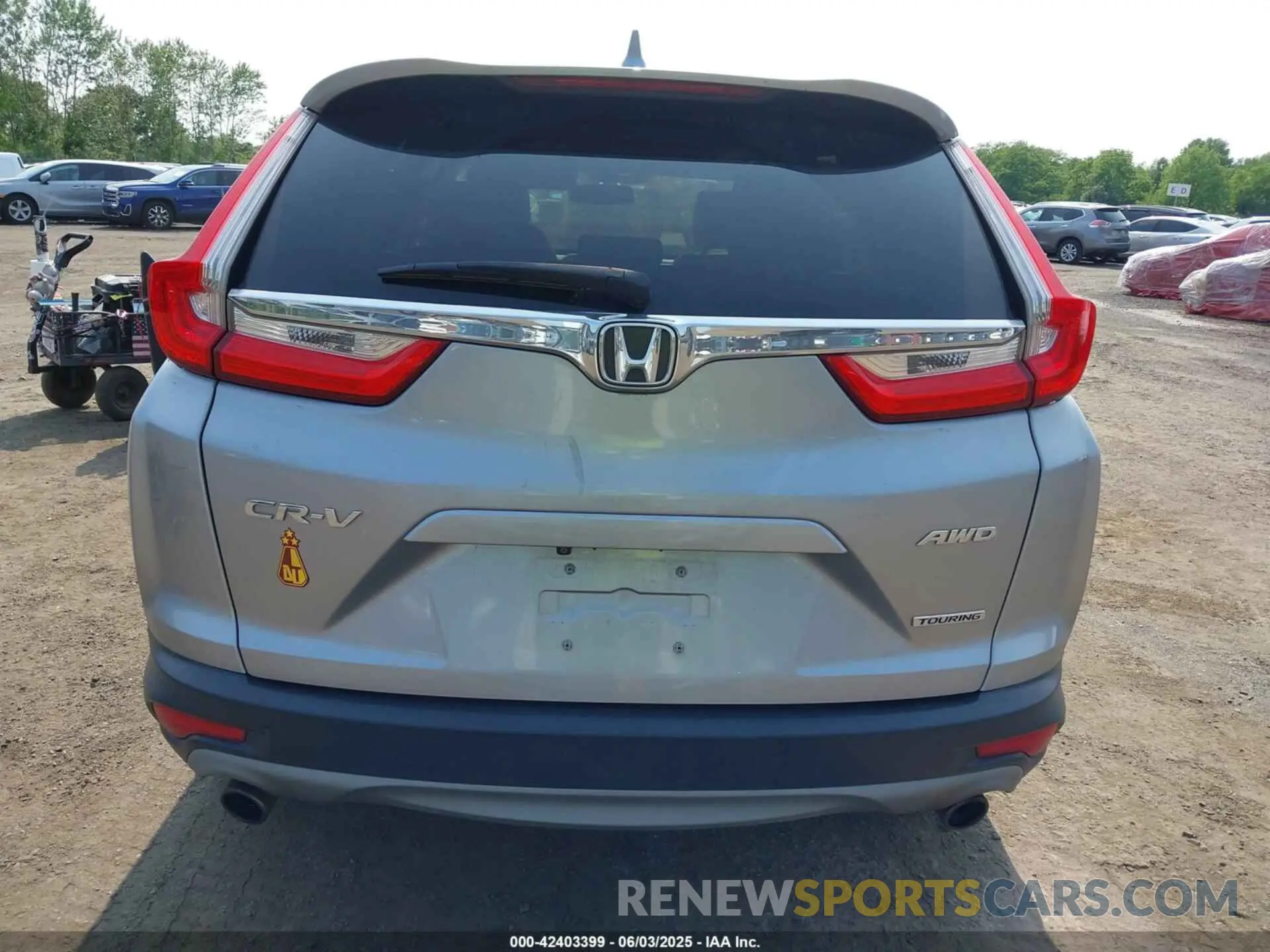 16 Photograph of a damaged car 2HKRW2H93KH628869 HONDA CR-V 2019