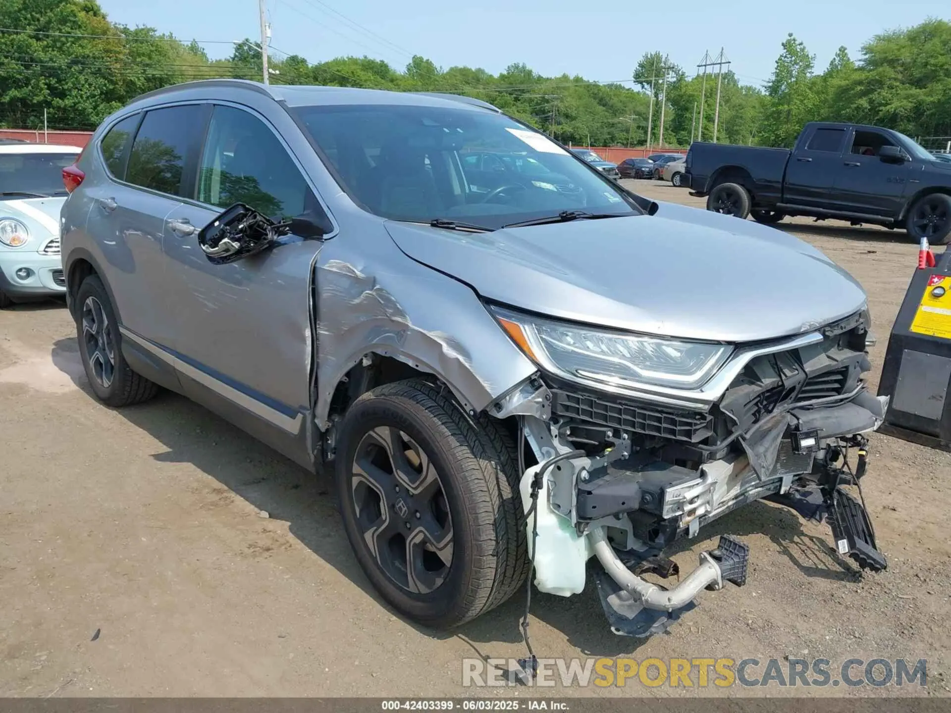 6 Photograph of a damaged car 2HKRW2H93KH628869 HONDA CR-V 2019