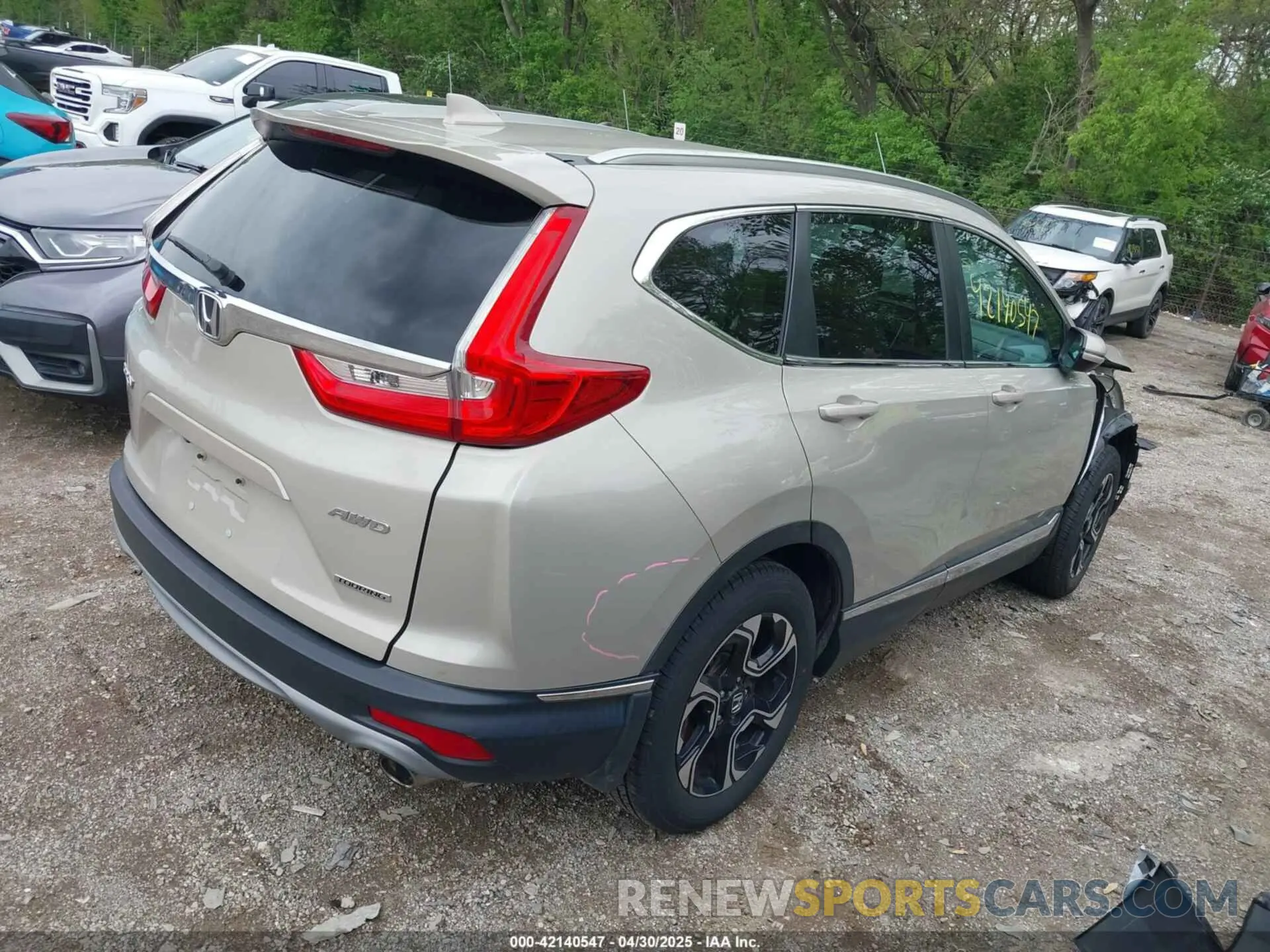 4 Photograph of a damaged car 2HKRW2H94KH623003 HONDA CR-V 2019