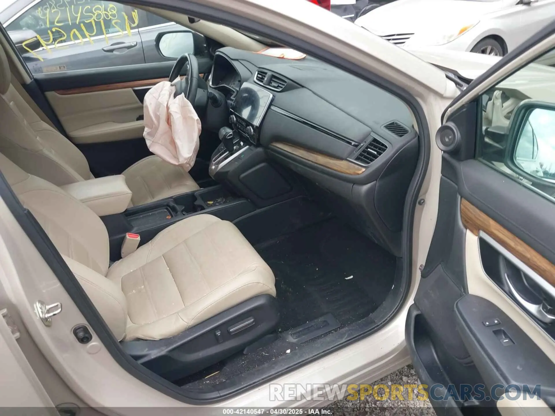 5 Photograph of a damaged car 2HKRW2H94KH623003 HONDA CR-V 2019