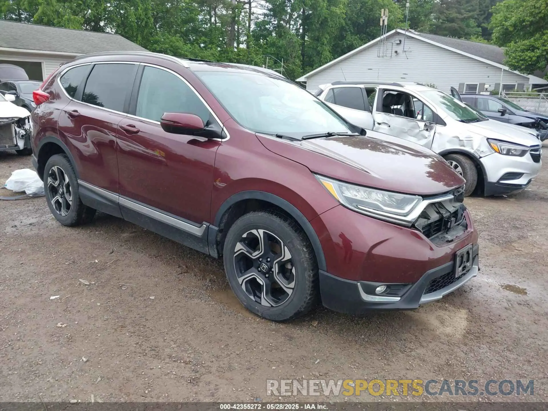 1 Photograph of a damaged car 2HKRW2H95KH617890 HONDA CR-V 2019