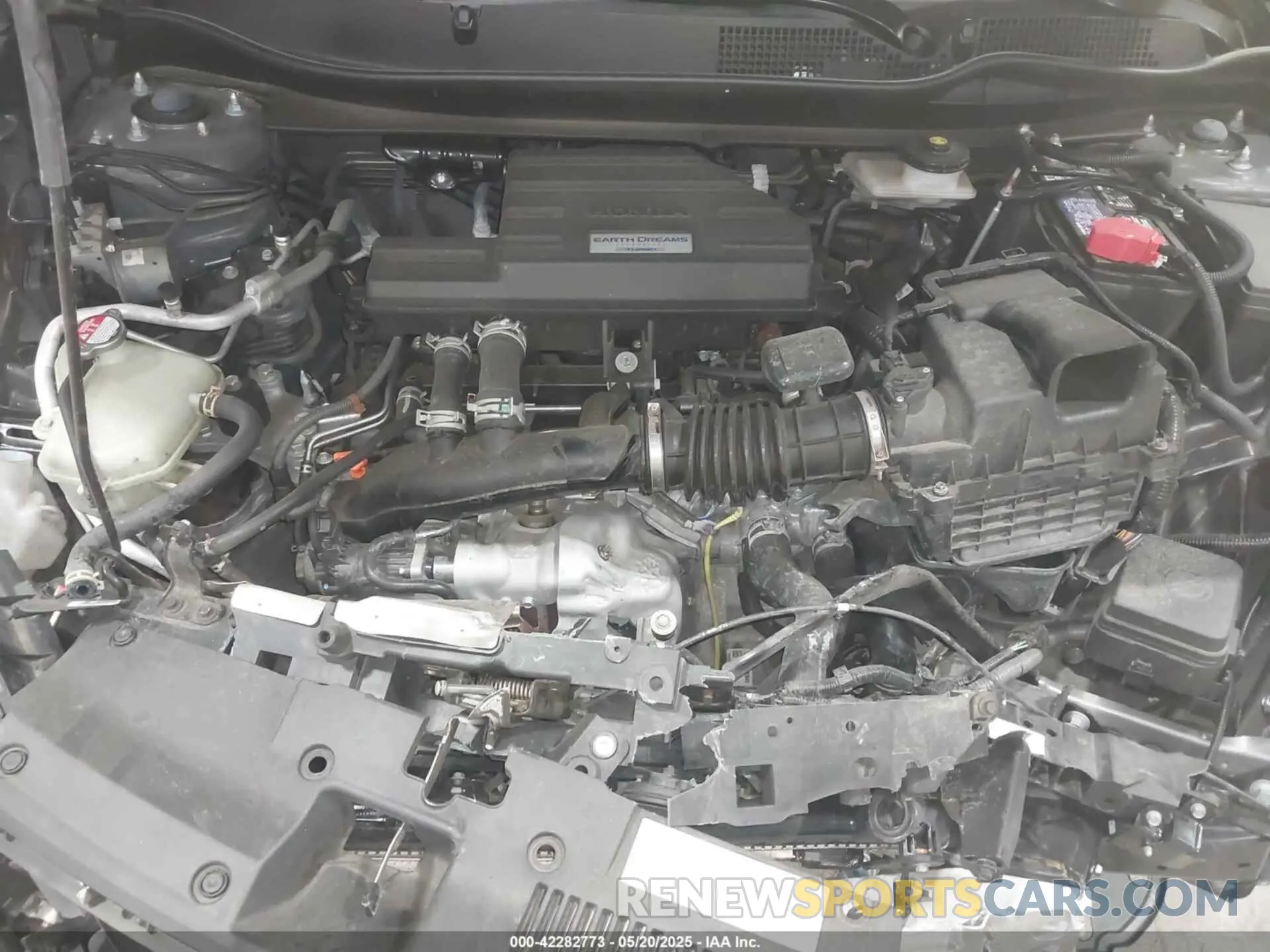 10 Photograph of a damaged car 2HKRW2H9XKH630540 HONDA CR-V 2019