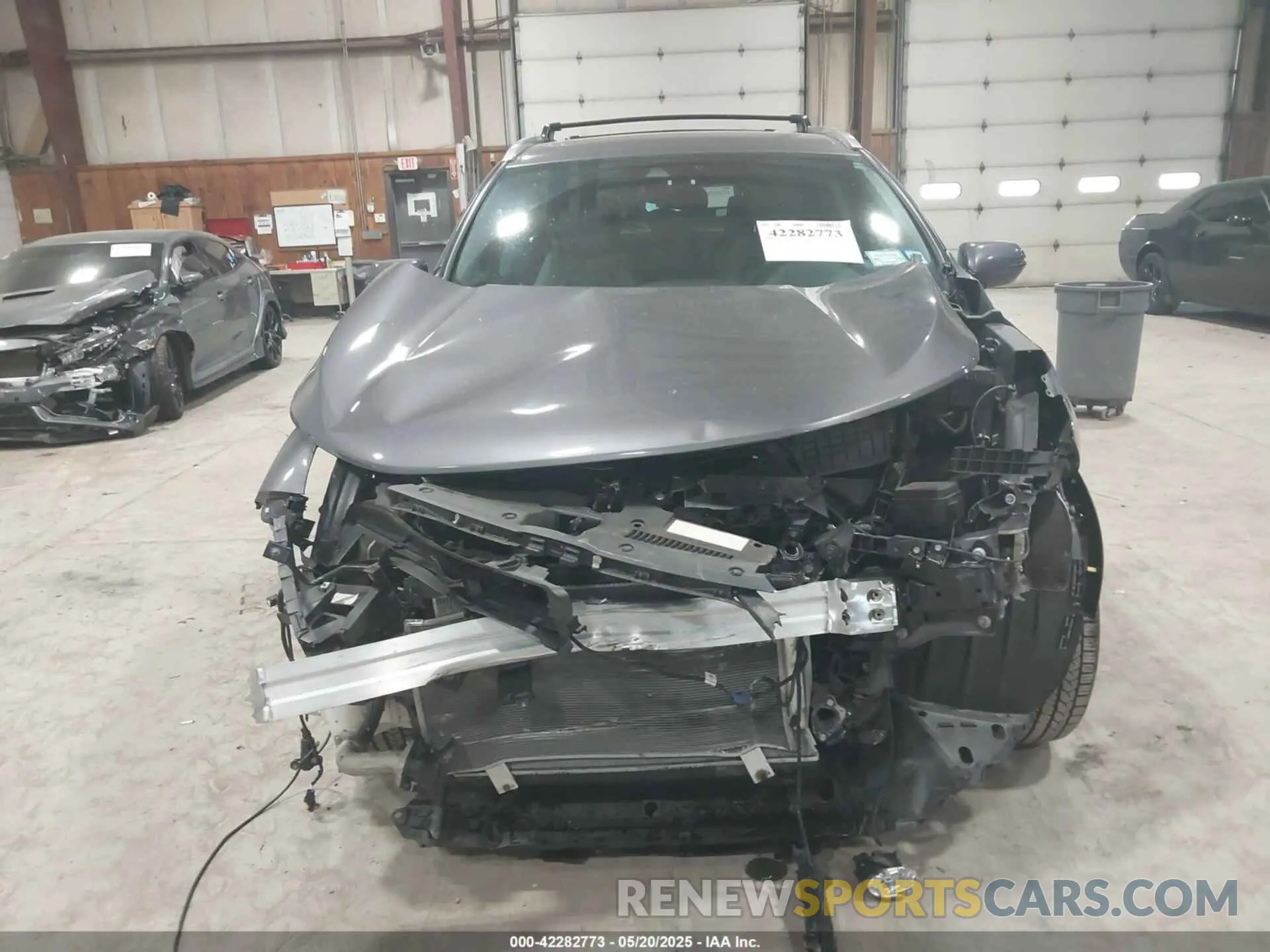 12 Photograph of a damaged car 2HKRW2H9XKH630540 HONDA CR-V 2019