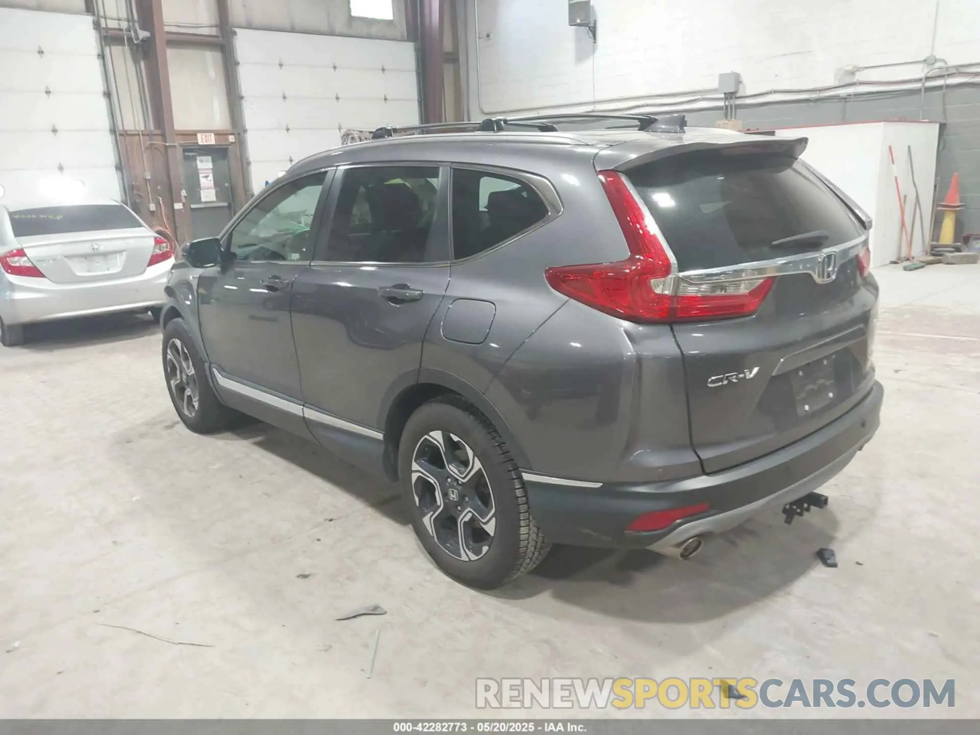 3 Photograph of a damaged car 2HKRW2H9XKH630540 HONDA CR-V 2019
