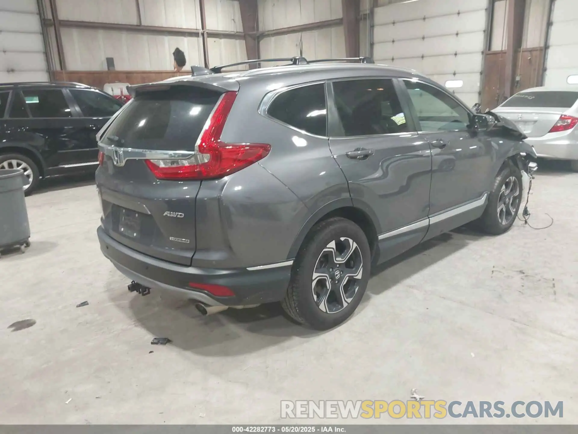 4 Photograph of a damaged car 2HKRW2H9XKH630540 HONDA CR-V 2019