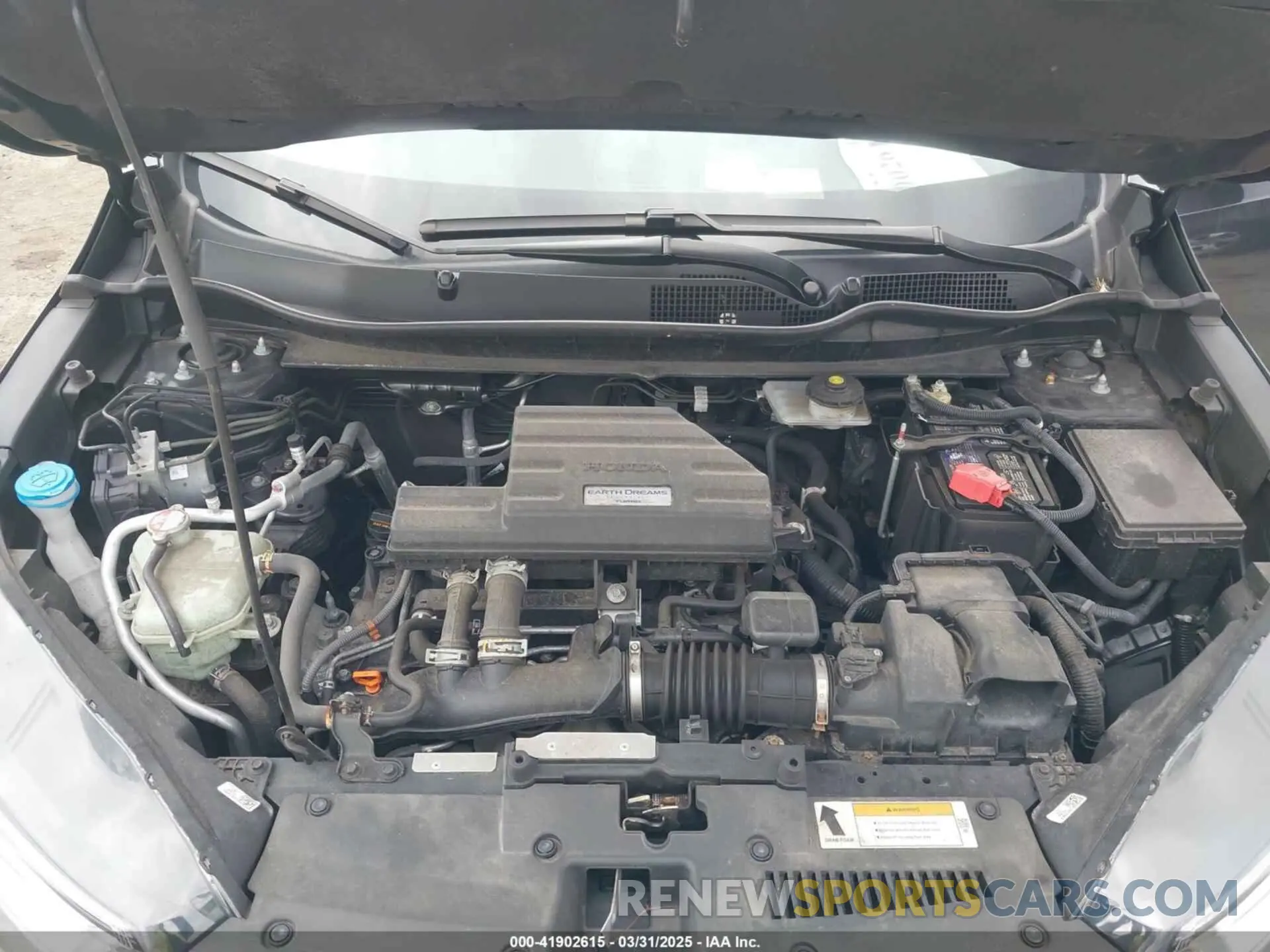 10 Photograph of a damaged car 2HKRW2H9XKH636354 HONDA CR-V 2019