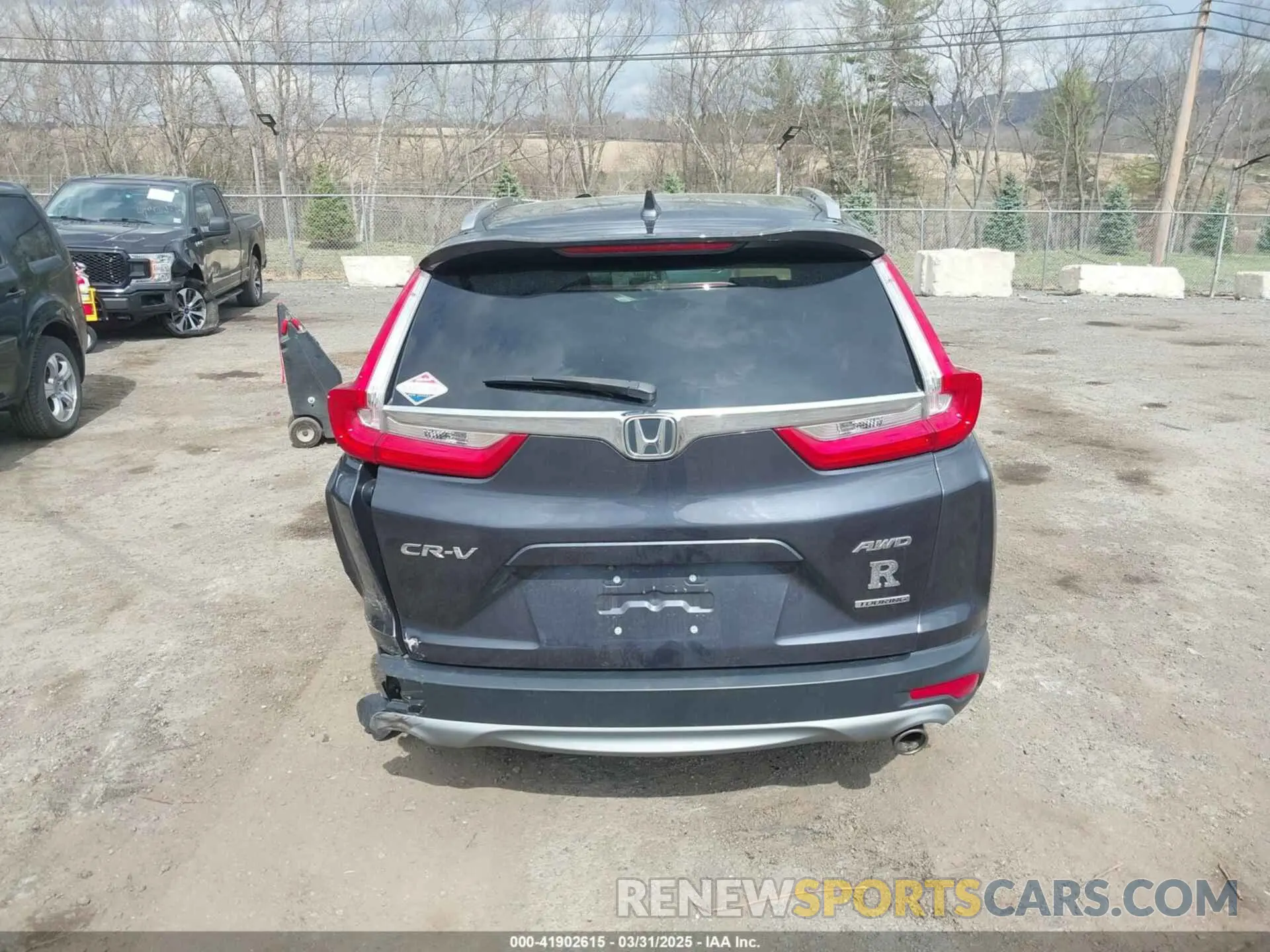 16 Photograph of a damaged car 2HKRW2H9XKH636354 HONDA CR-V 2019
