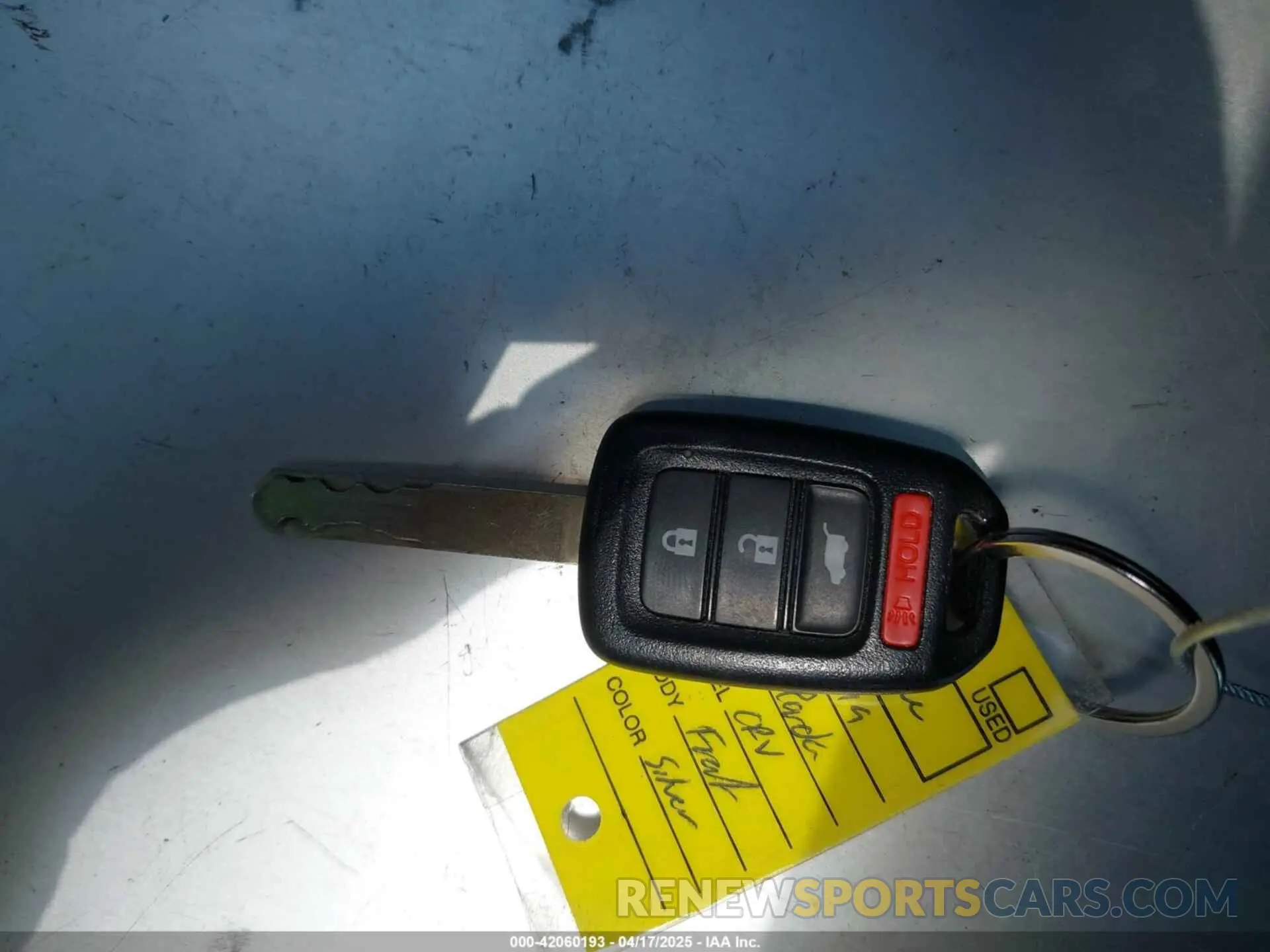 11 Photograph of a damaged car 2HKRW5H31KH411771 HONDA CR-V 2019