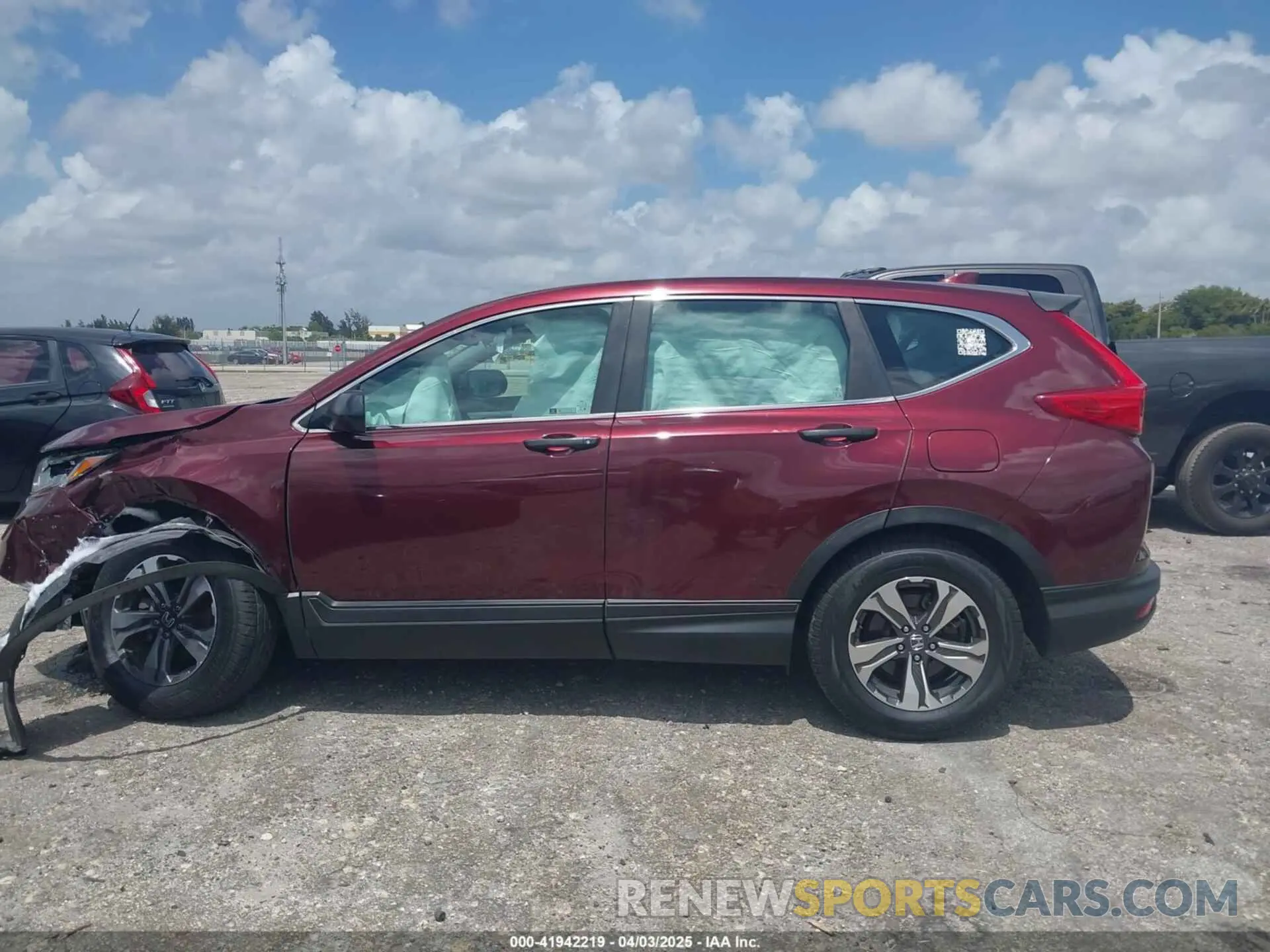 15 Photograph of a damaged car 2HKRW5H33KH402697 HONDA CR-V 2019